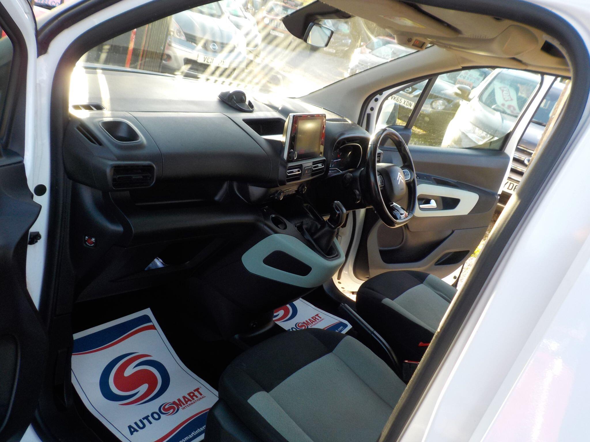 Citroen Berlingo 1.5 BlueHDi Feel XL MPV Euro 6 5dr