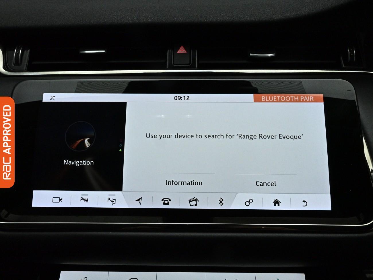Land Rover Range Rover Evoque view 19