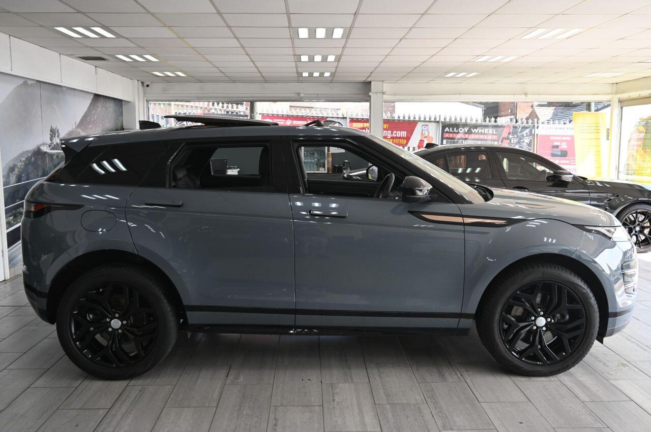 Land Rover Range Rover Evoque view 3