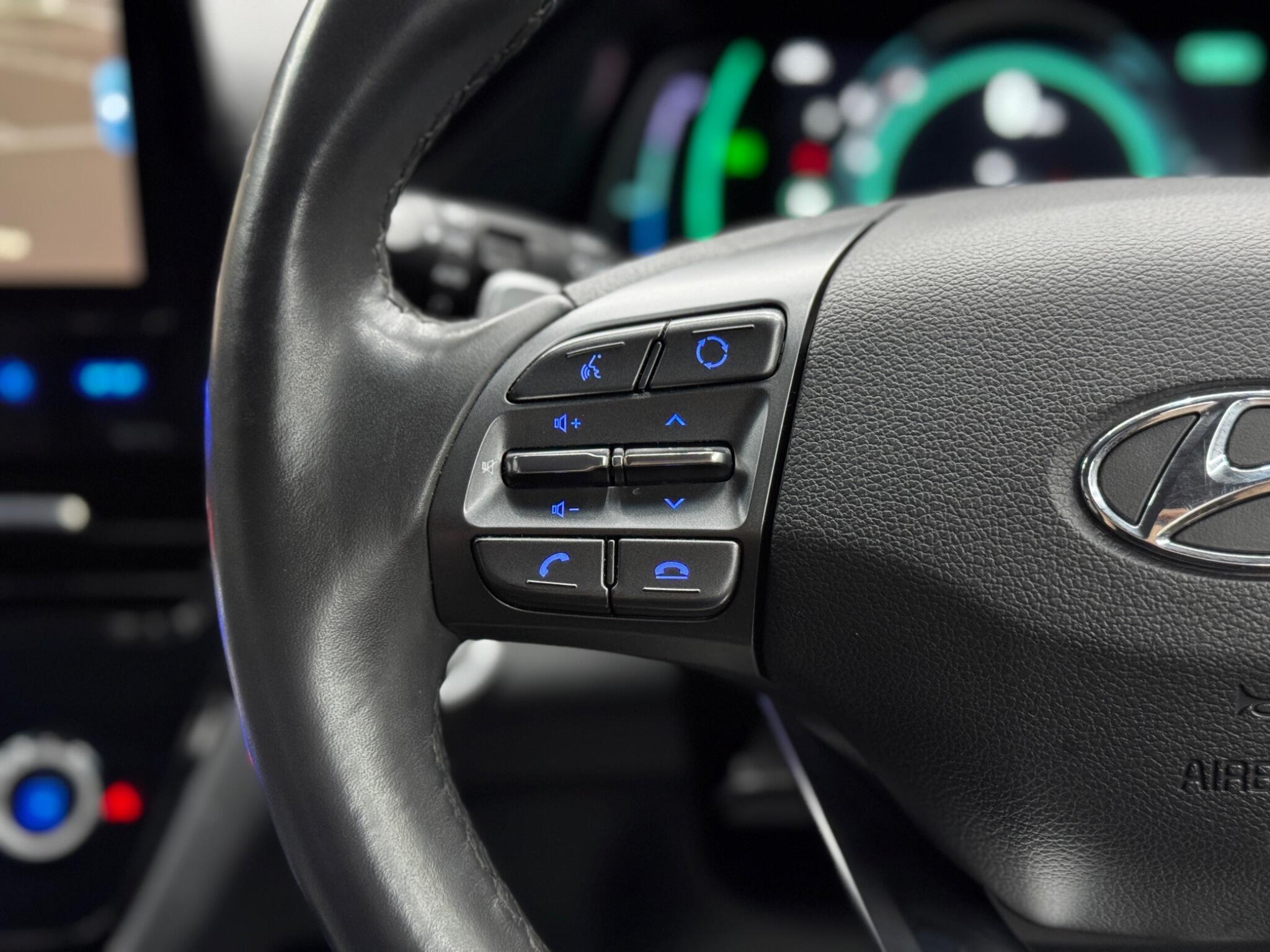 Hyundai Ioniq view 19