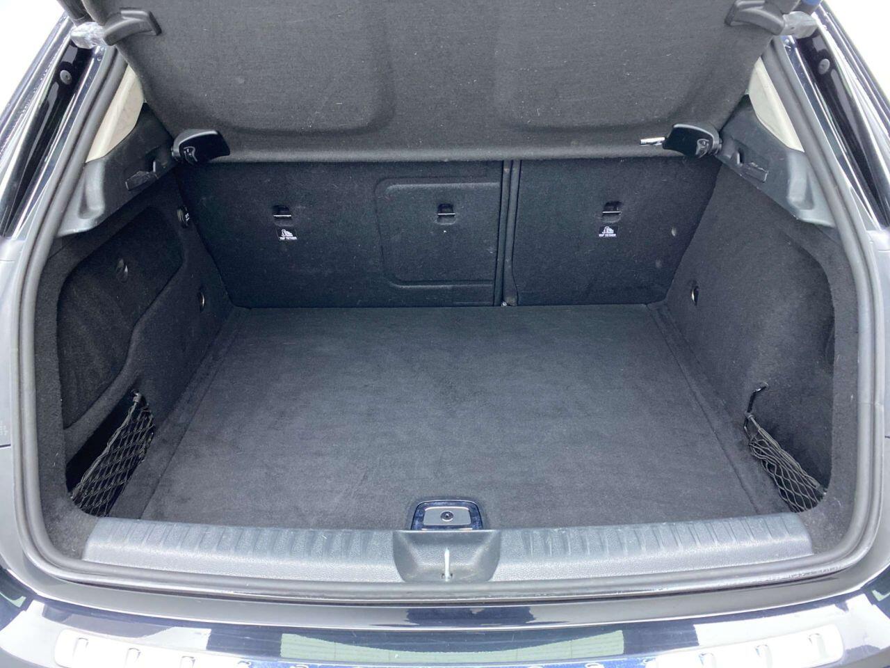 Mercedes-Benz Gla view 21