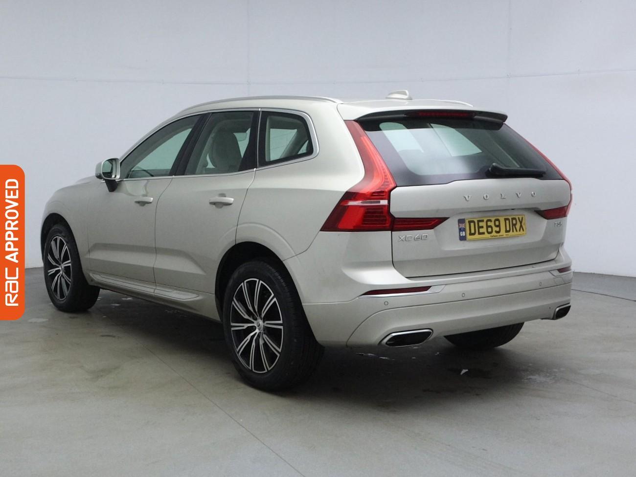 Volvo XC60 view 4
