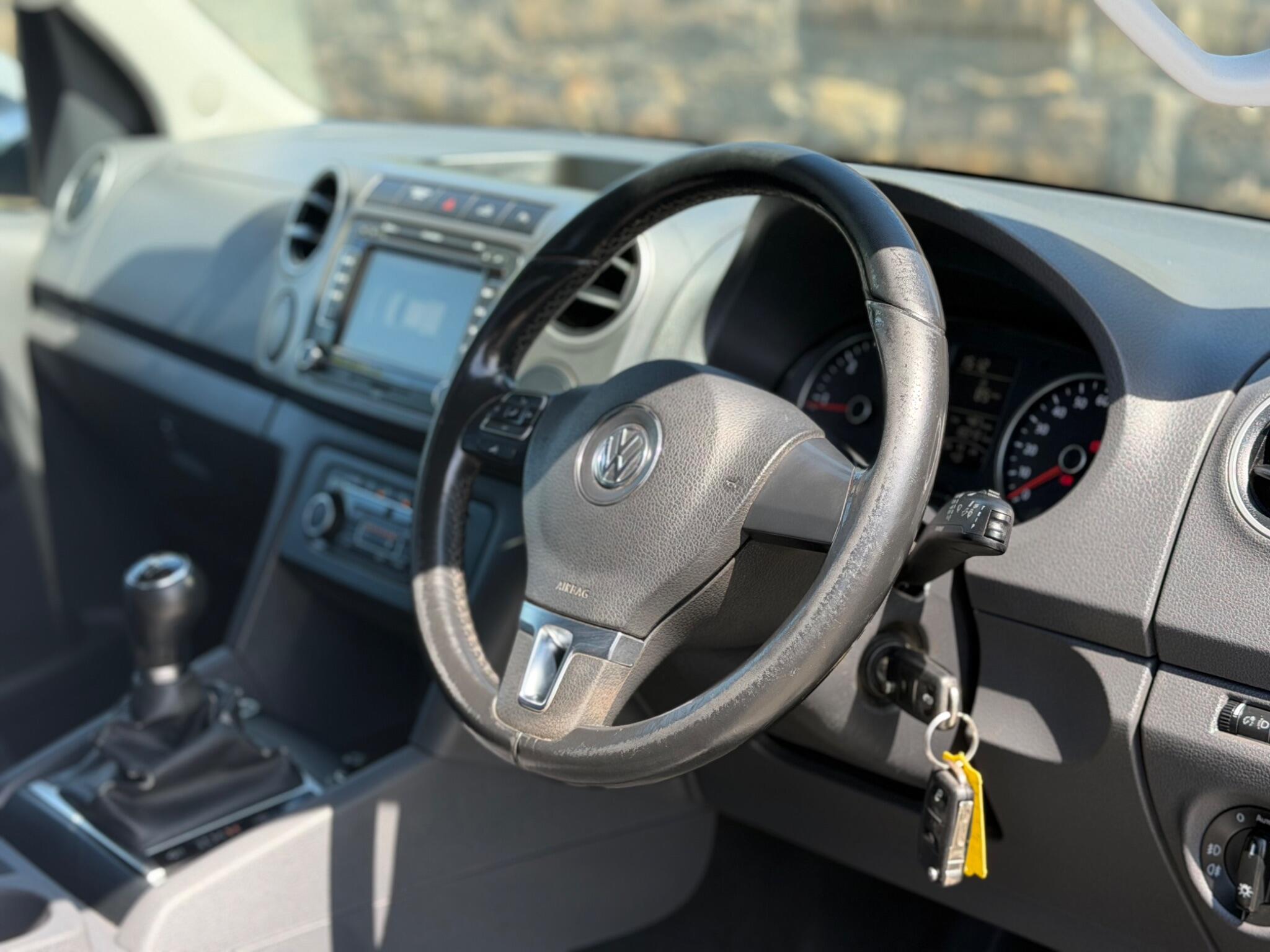Volkswagen Amarok view 12