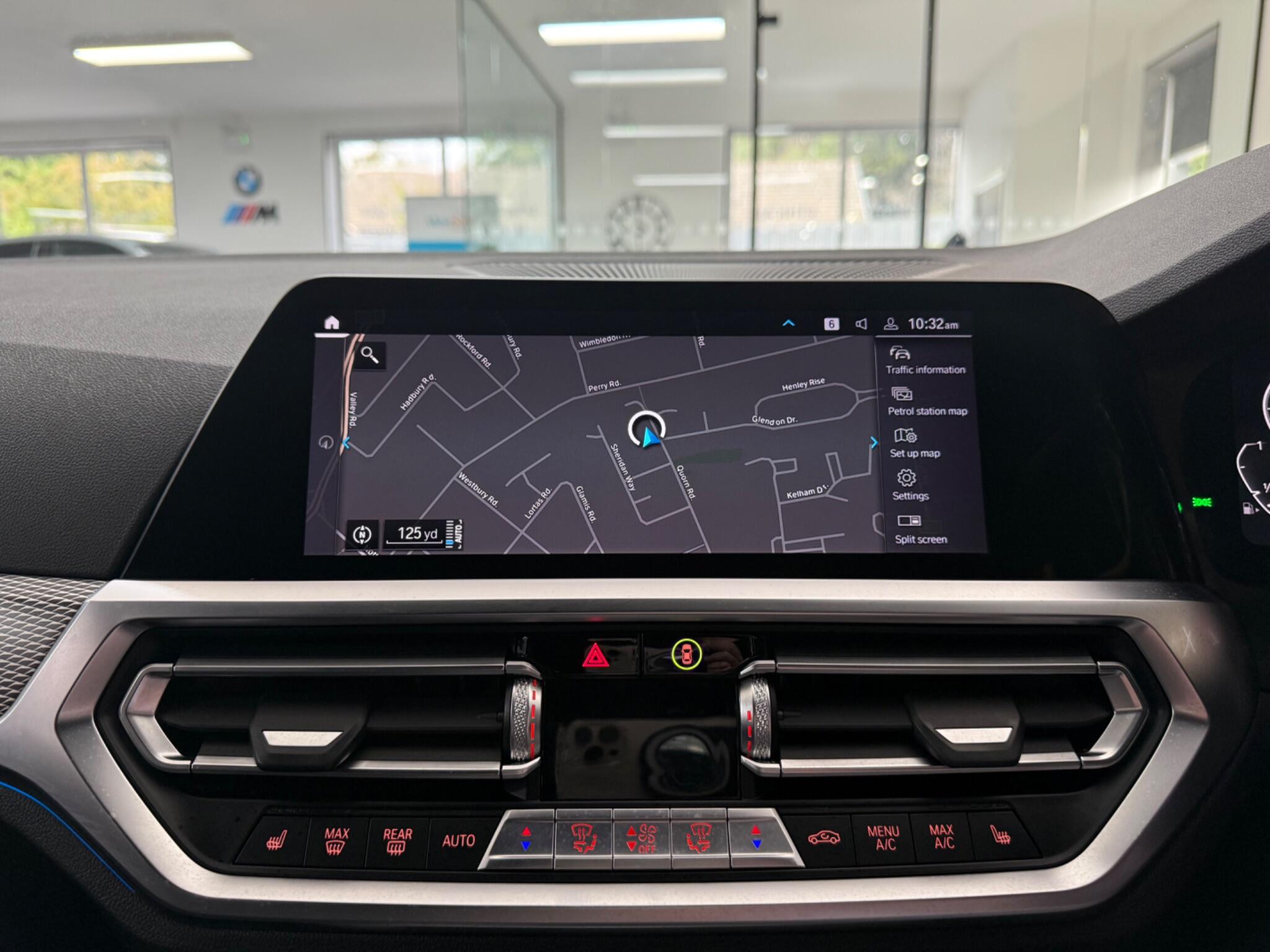 BMW 3 Series view 15