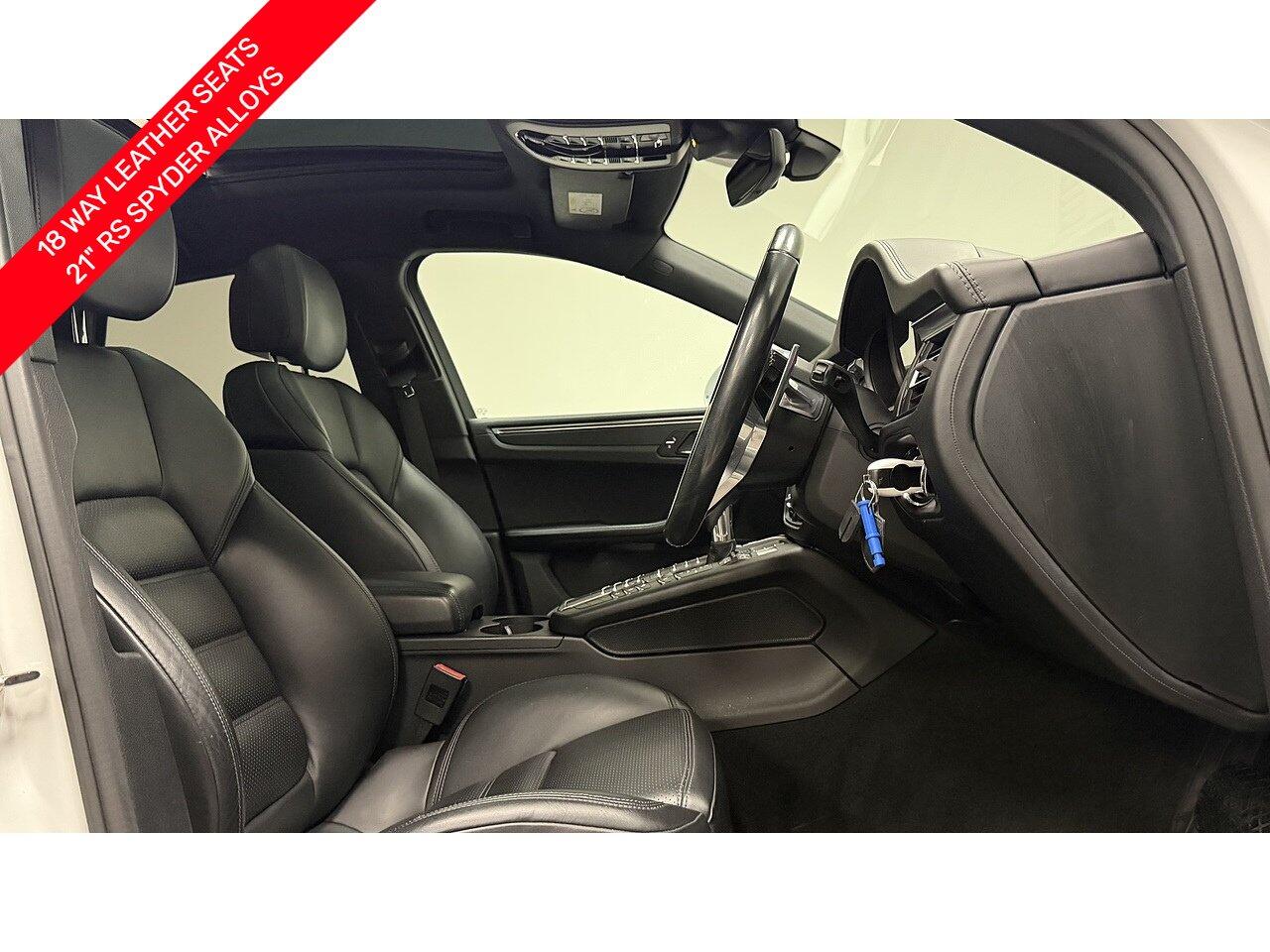 Porsche Macan view 2