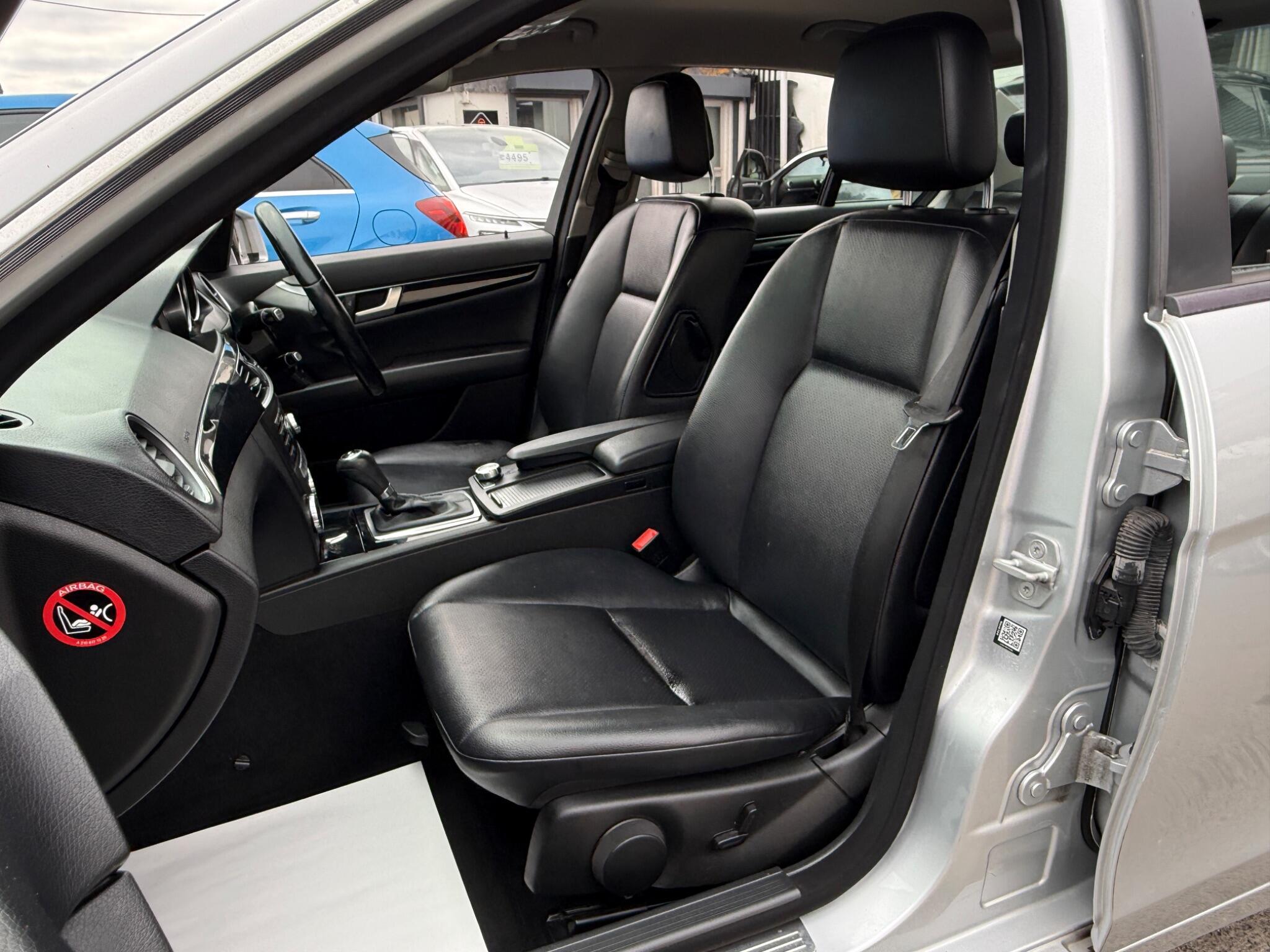 Mercedes-Benz C Class - Image 44