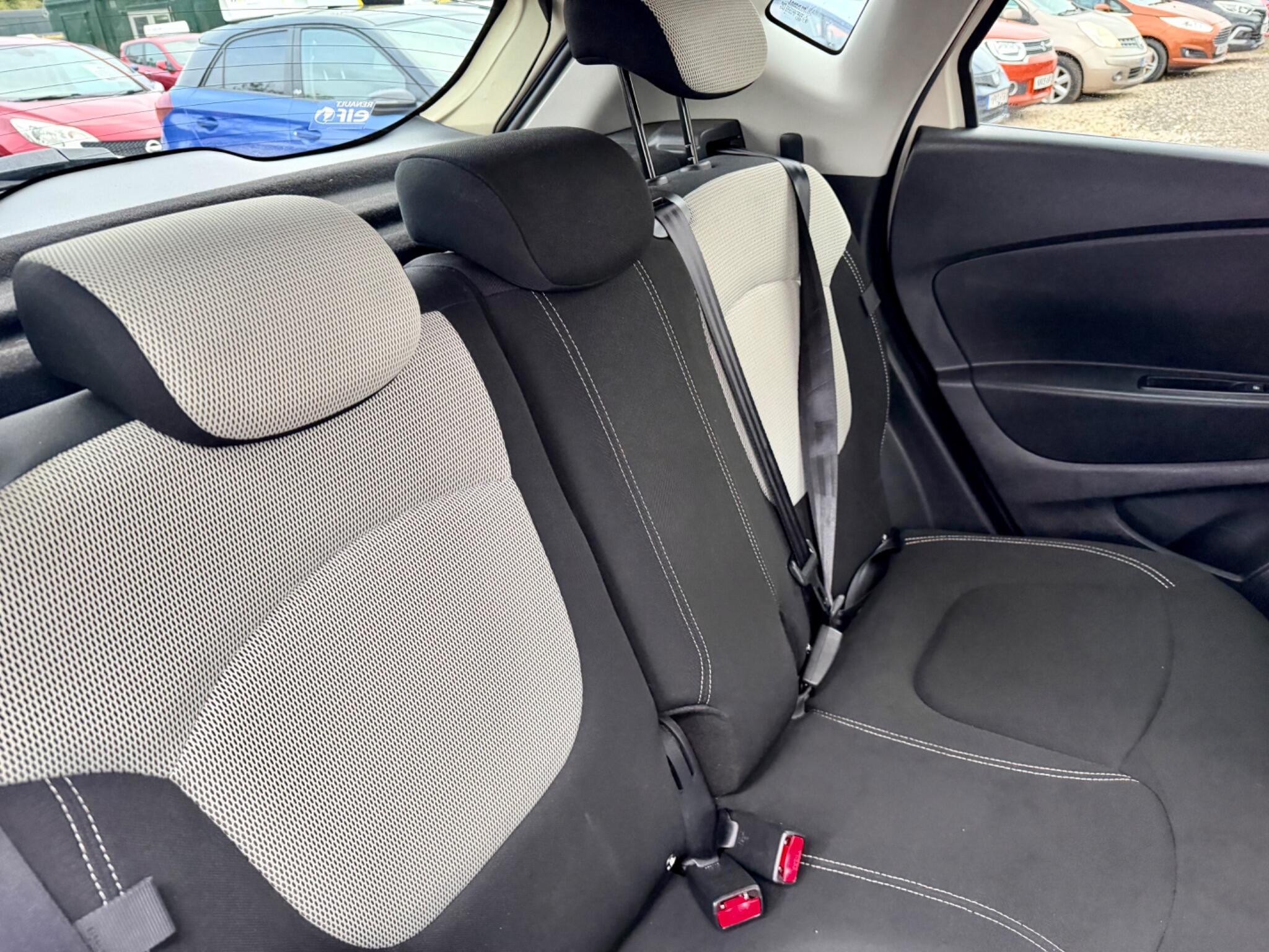 Renault Captur view 27