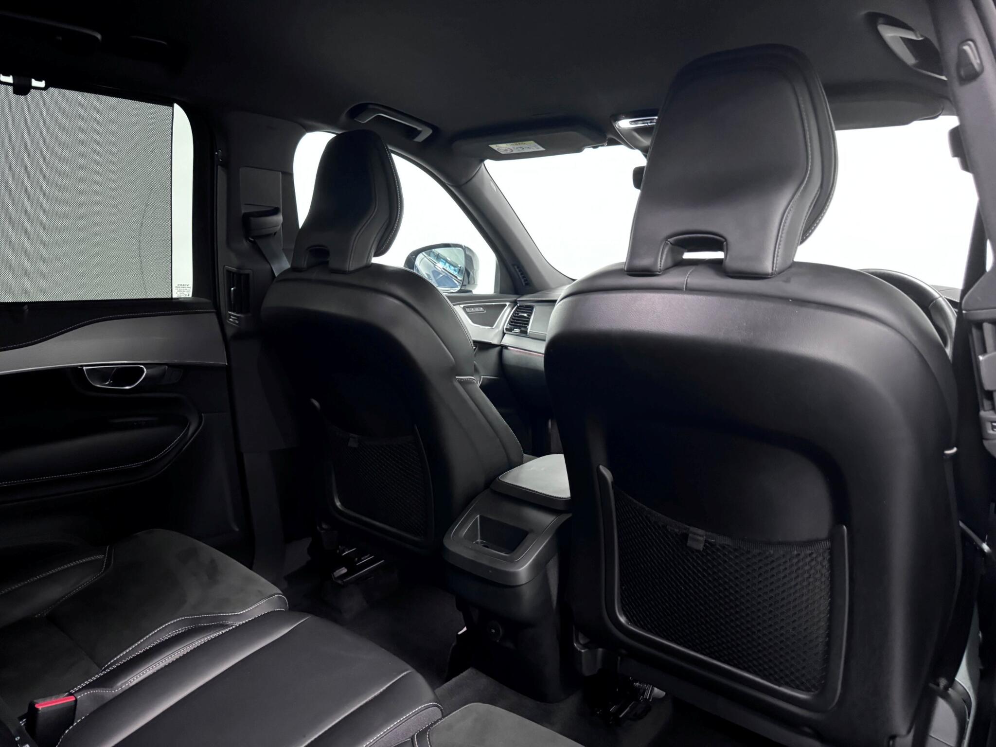 Volvo XC90 view 30