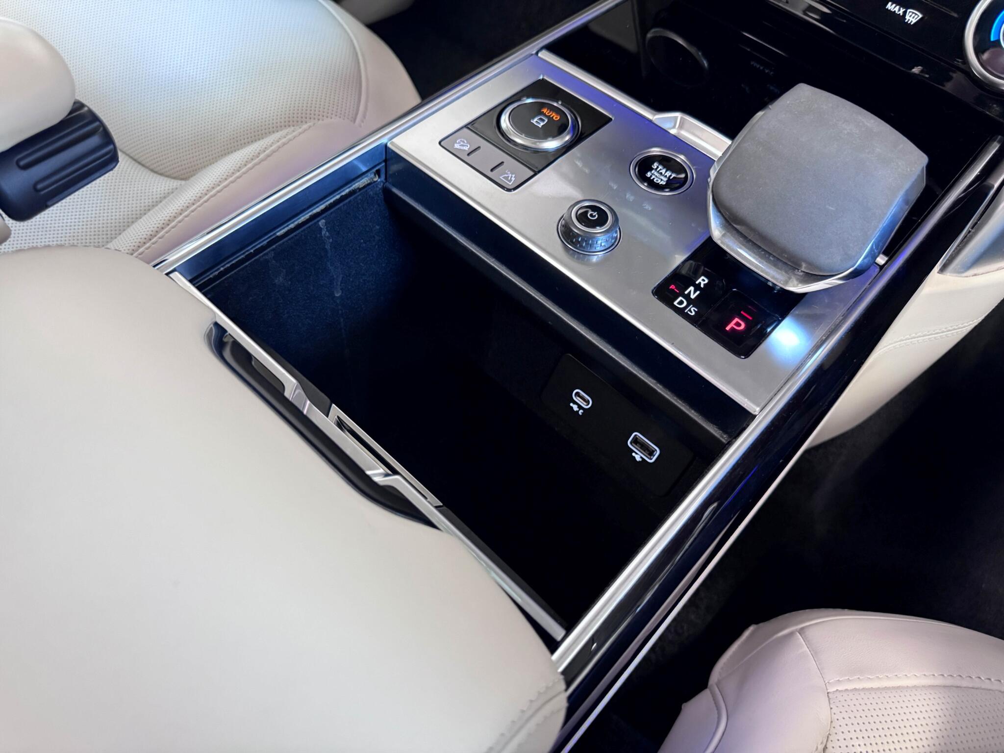 Land Rover Range Rover view 45