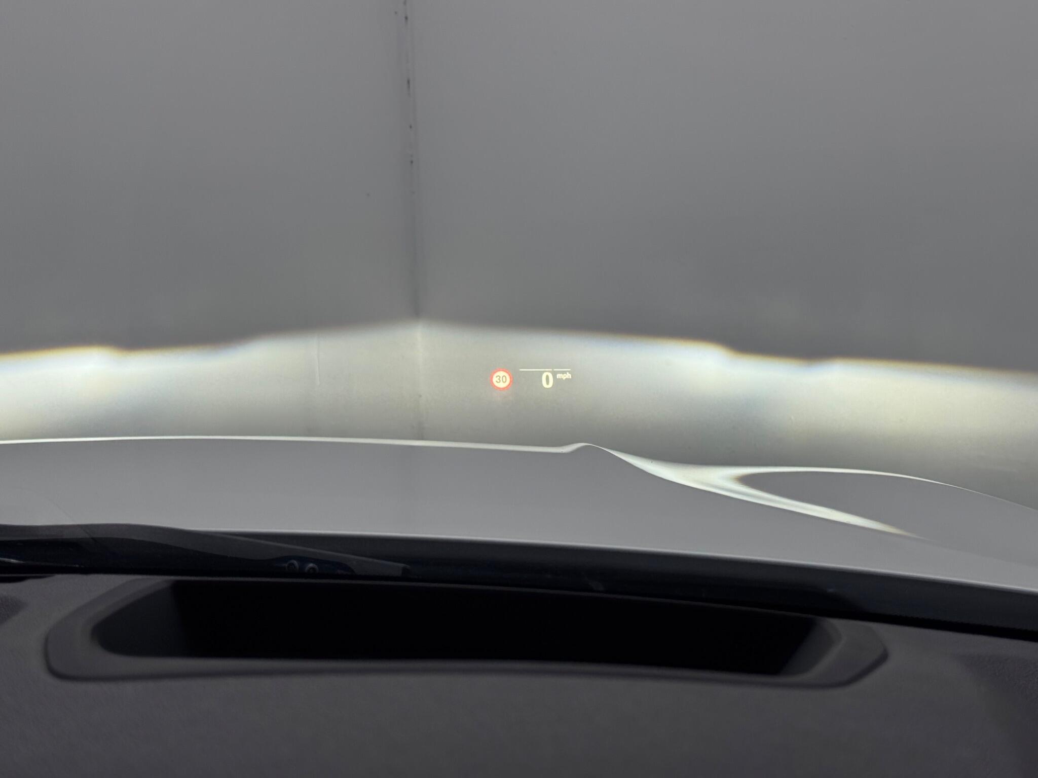 BMW 3 Series view 14