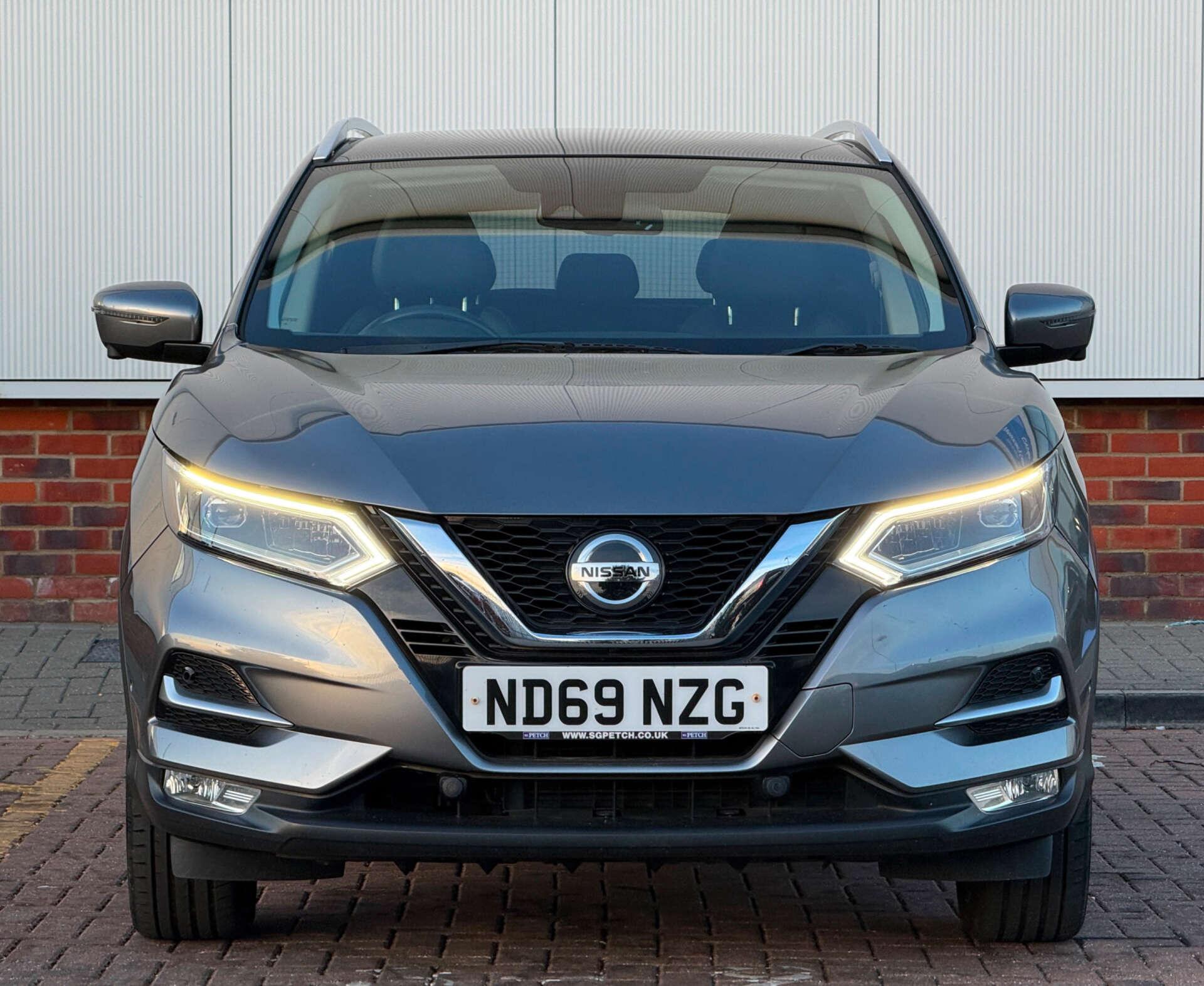 Nissan Qashqai view 2