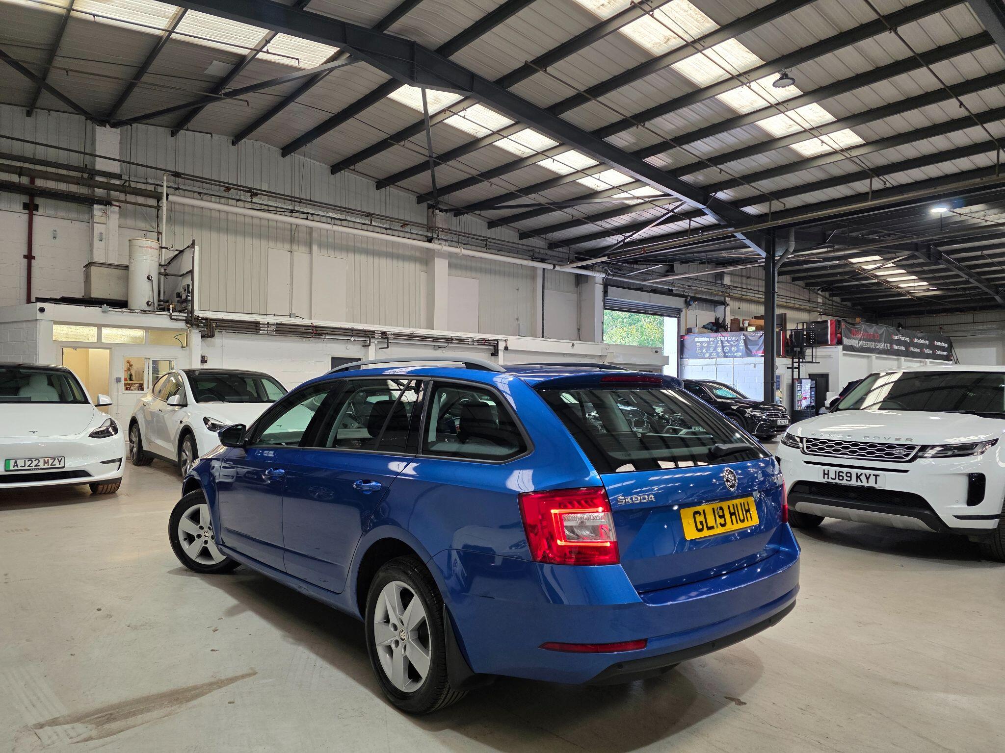 Skoda Octavia view 25