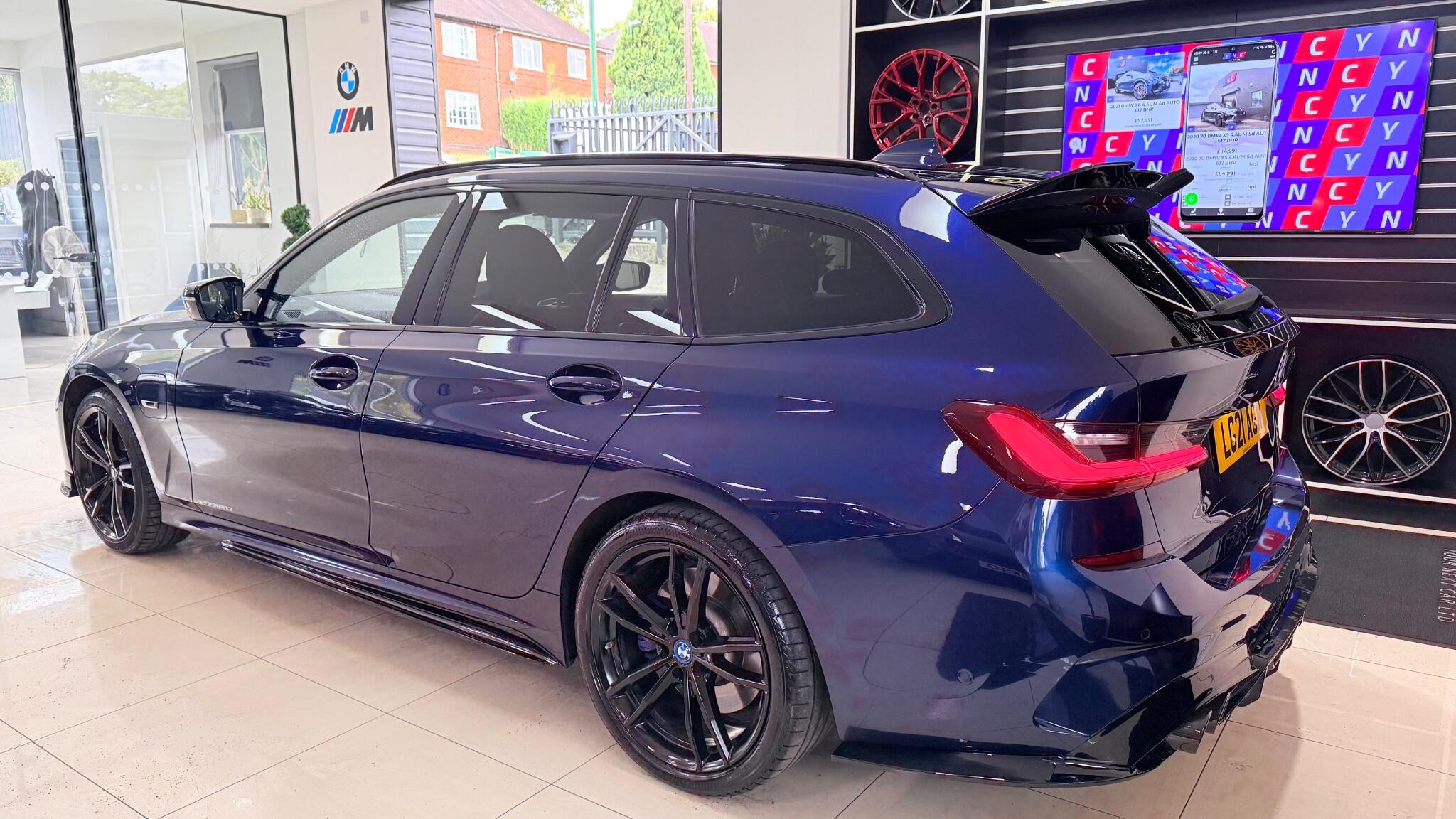 BMW 3 Series view 31