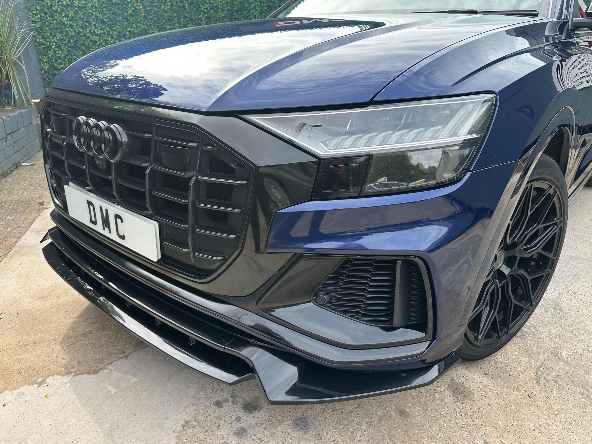 Audi Q8 view 58