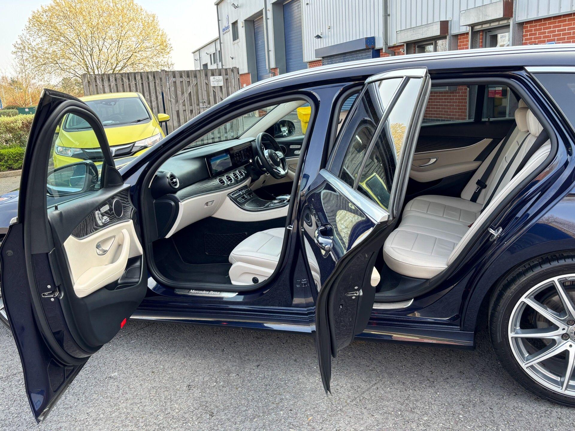 Mercedes-Benz E-Class view 19