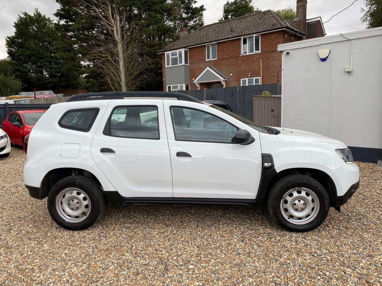 Dacia Duster view 4