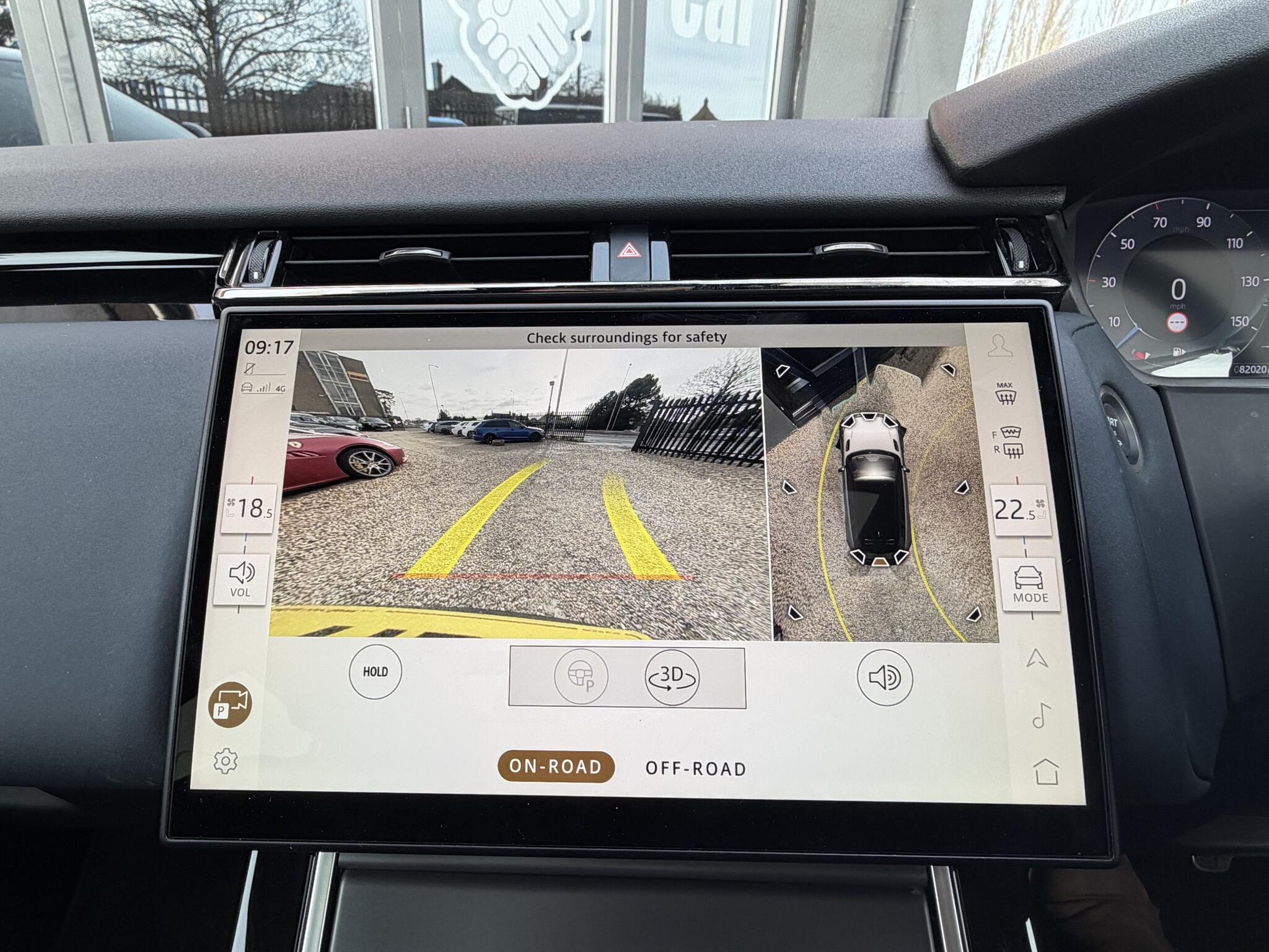 Land Rover Range Rover Velar view 15