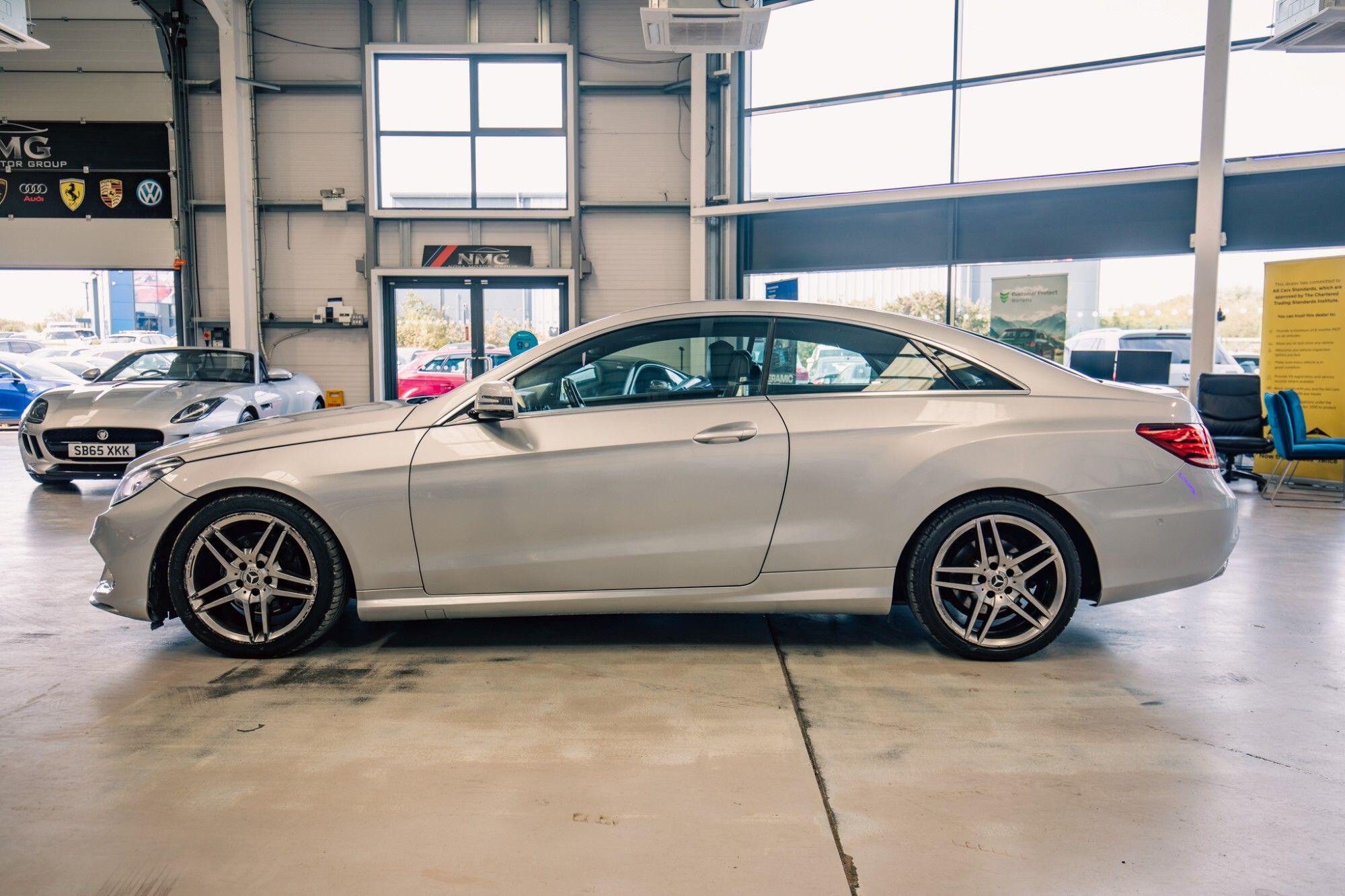 Mercedes-Benz E-Class view 24