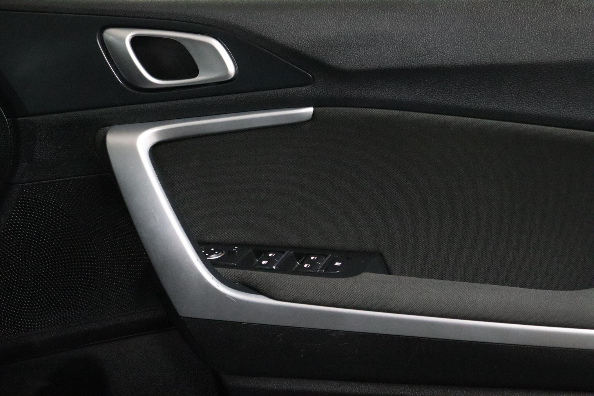 Kia Ceed view 36