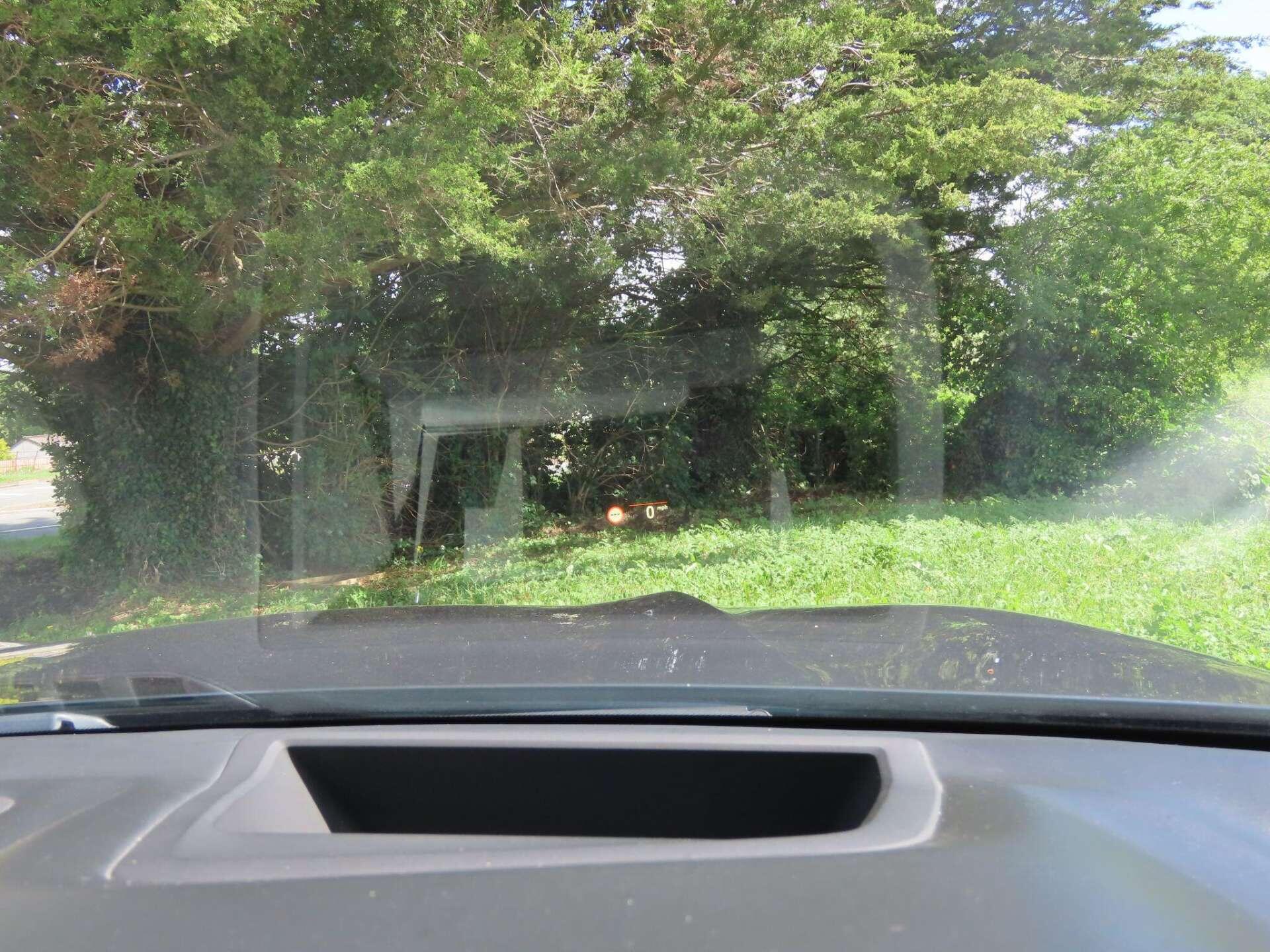 BMW X5 view 19
