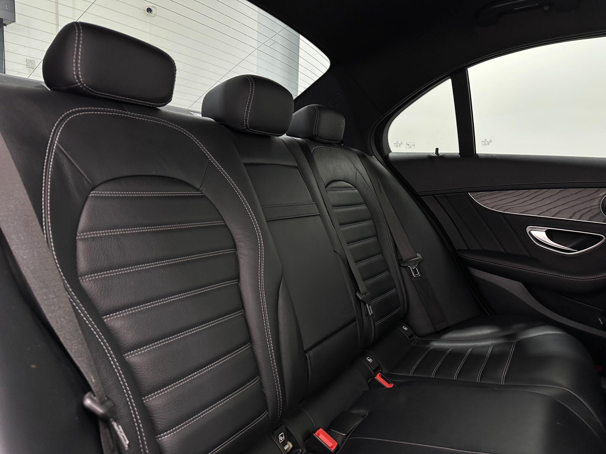 Mercedes-Benz C-Class view 44
