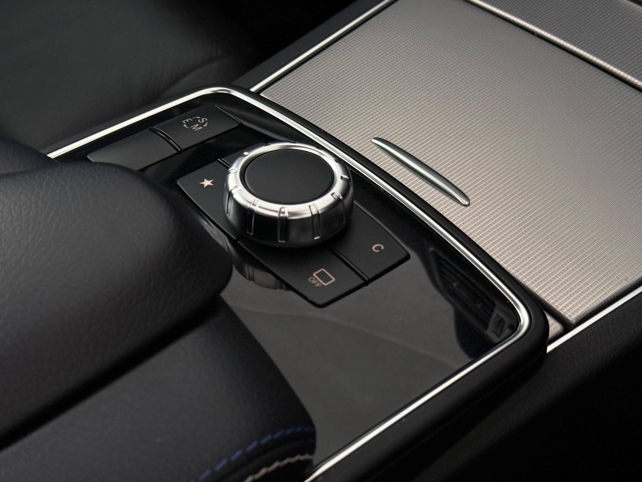 Mercedes-Benz E-Class view 28