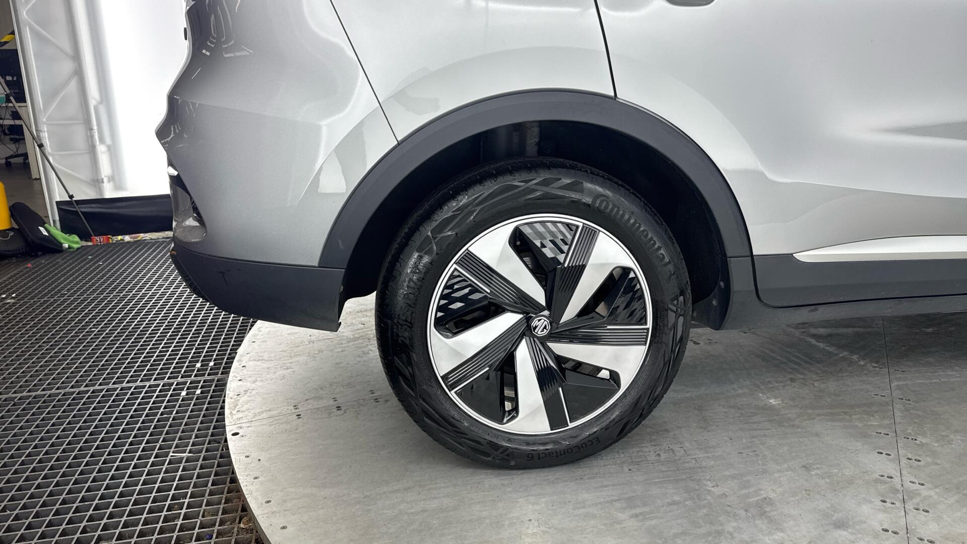 MG ZS view 19