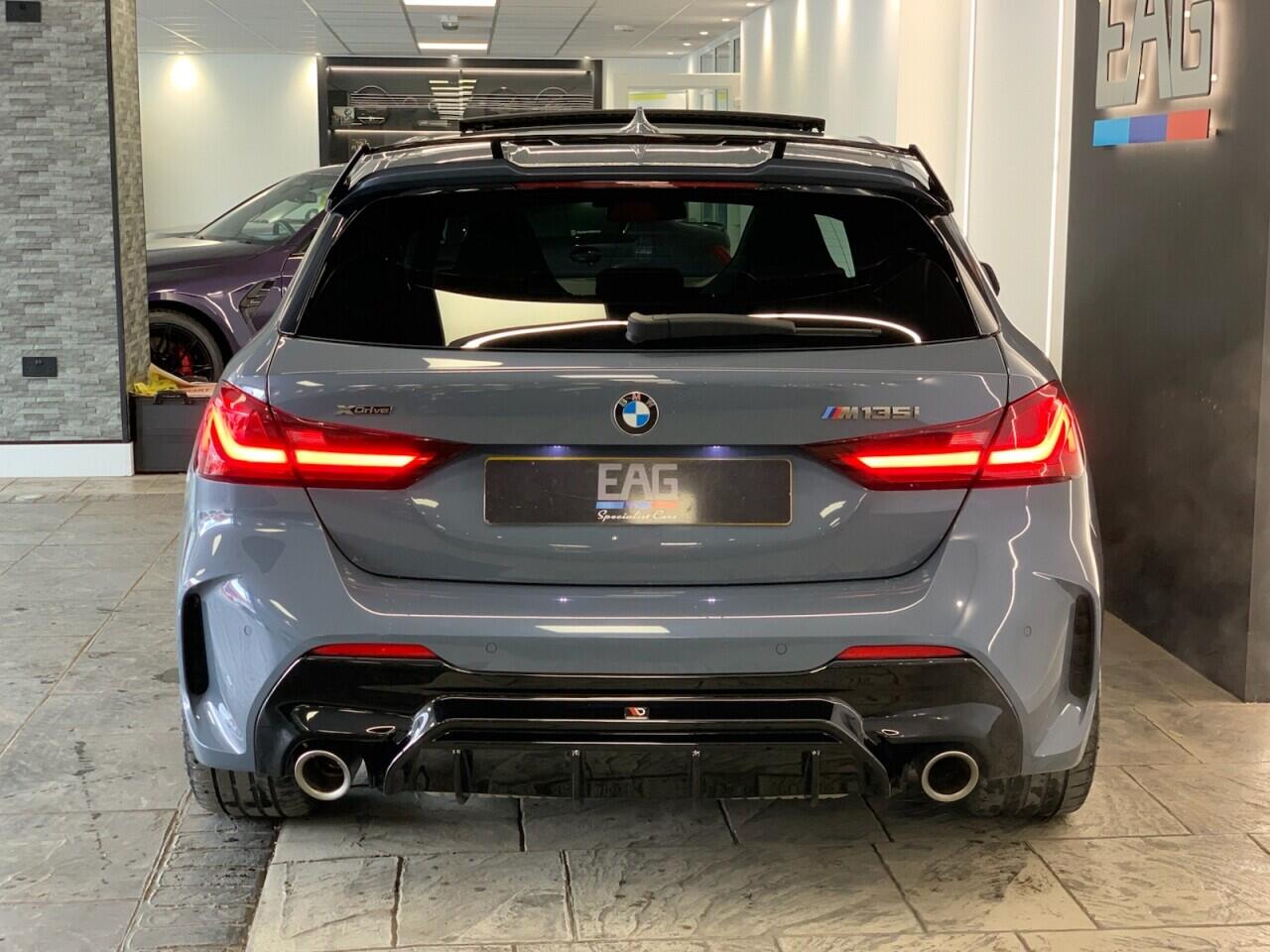 BMW 1 Series view 5