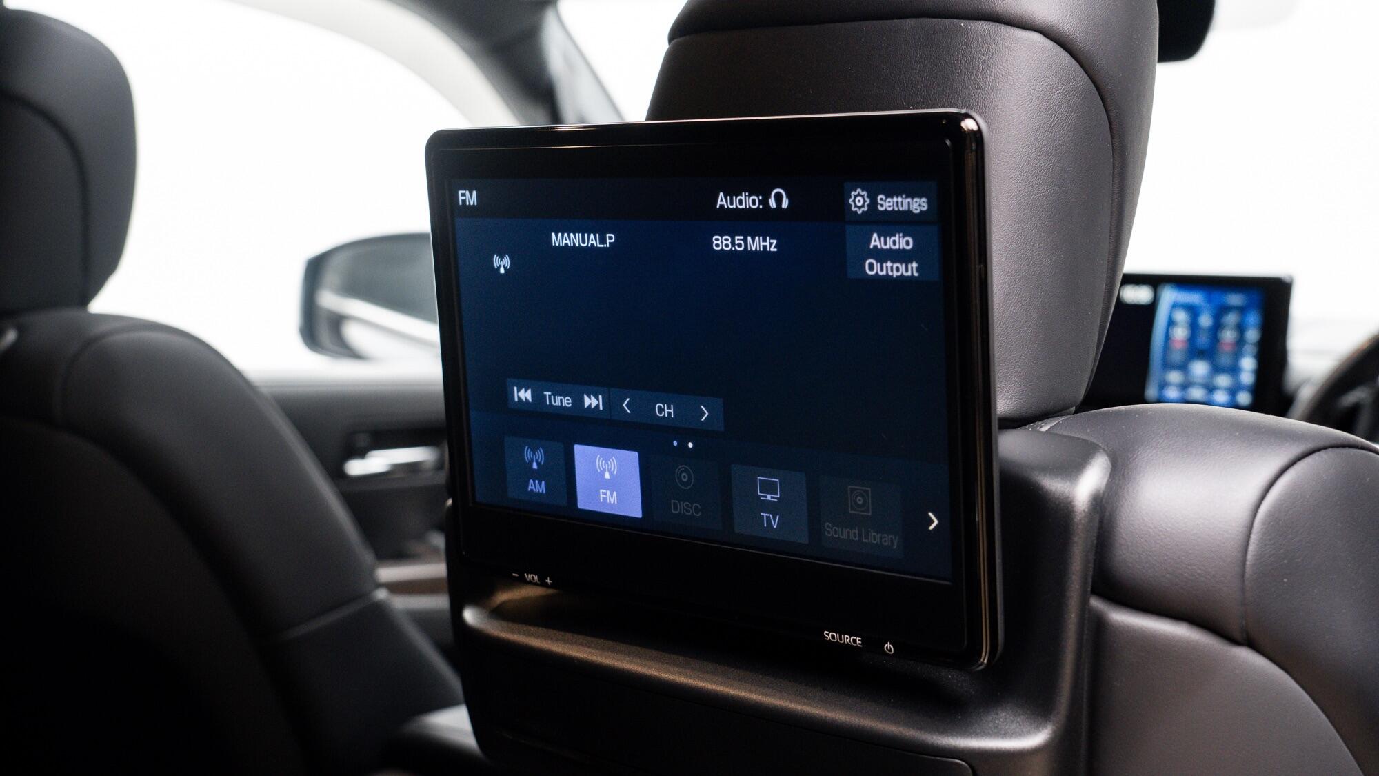 Toyota Land Cruiser view 47