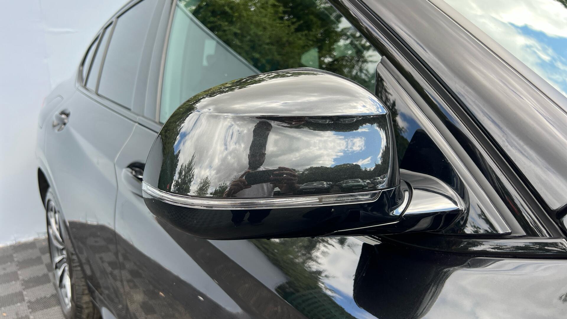 BMW X4 view 26