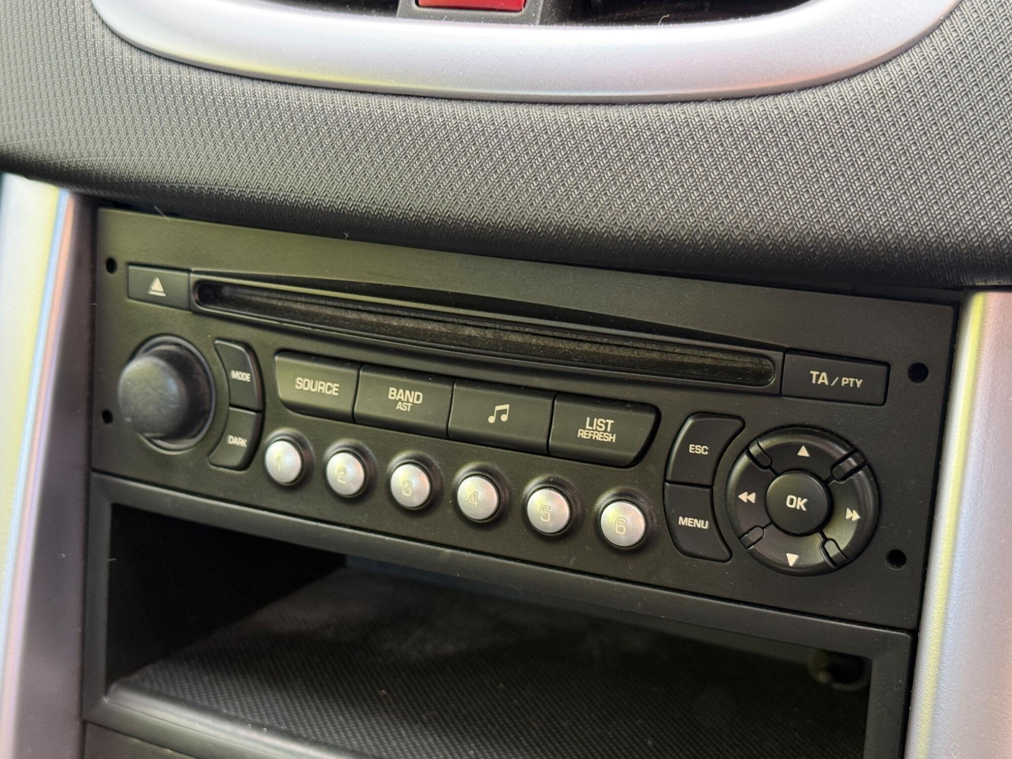 Peugeot 207 CC - Image 28
