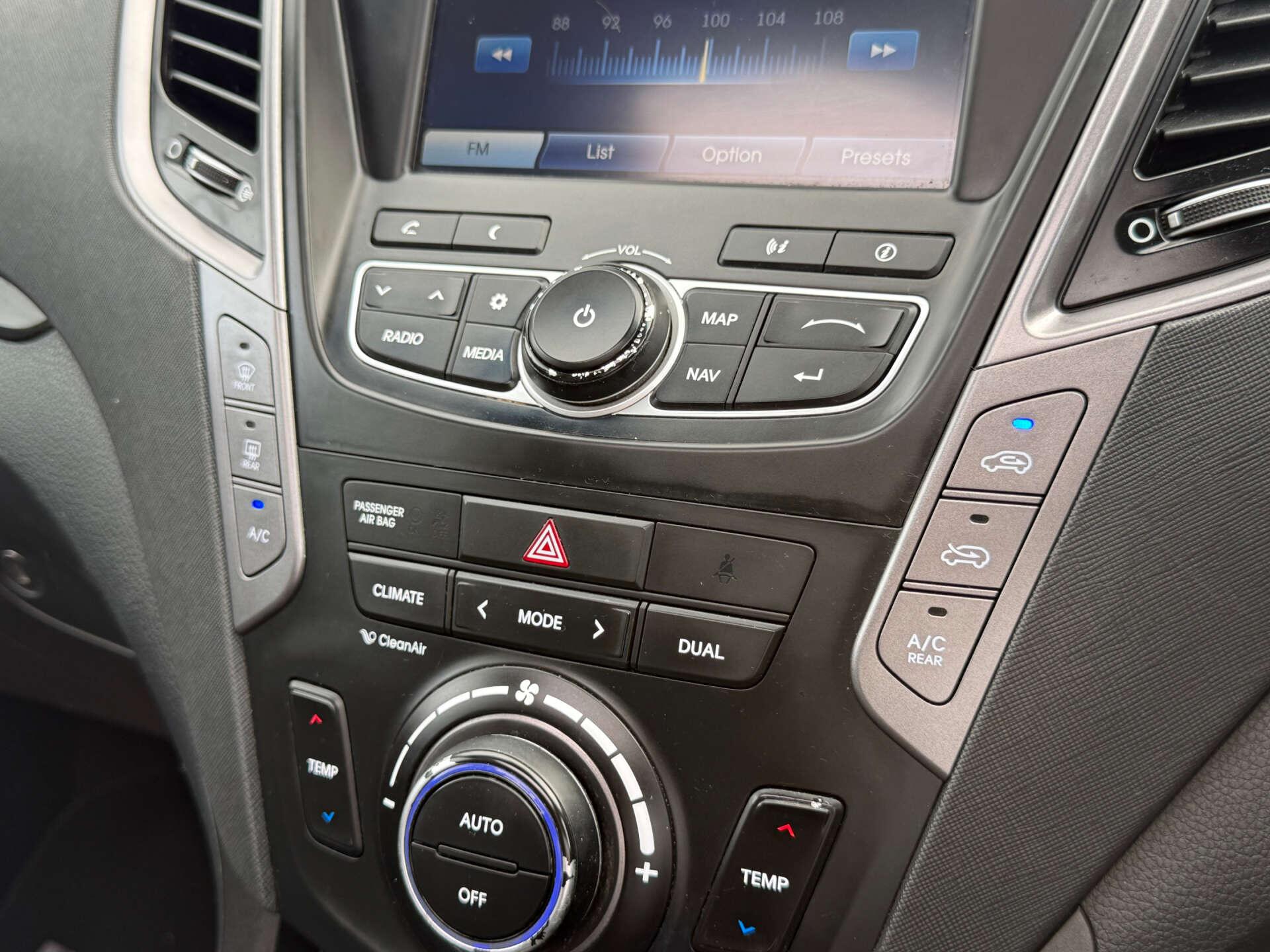 Hyundai Santa FE view 54