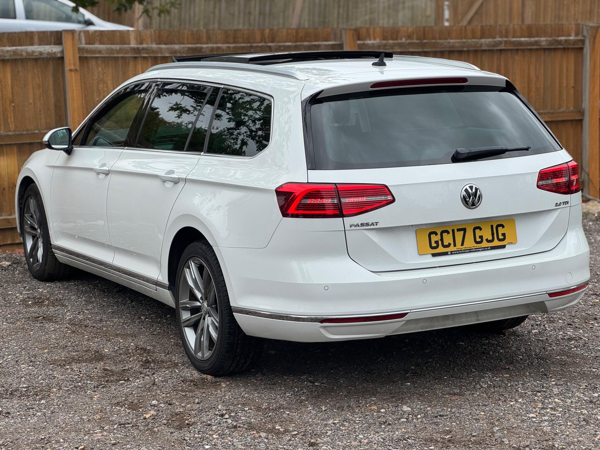 Volkswagen Passat view 7