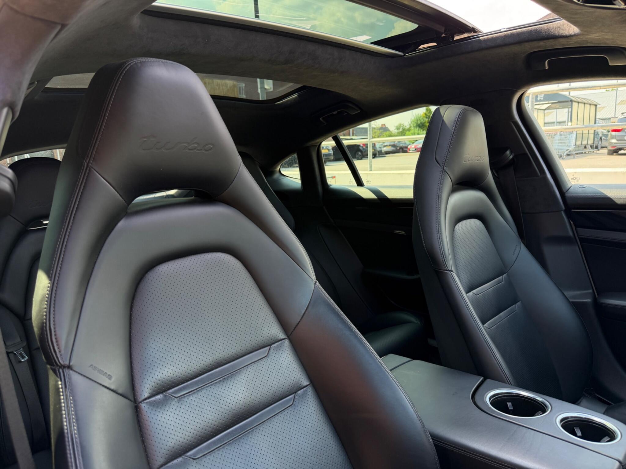 Porsche Panamera view 17