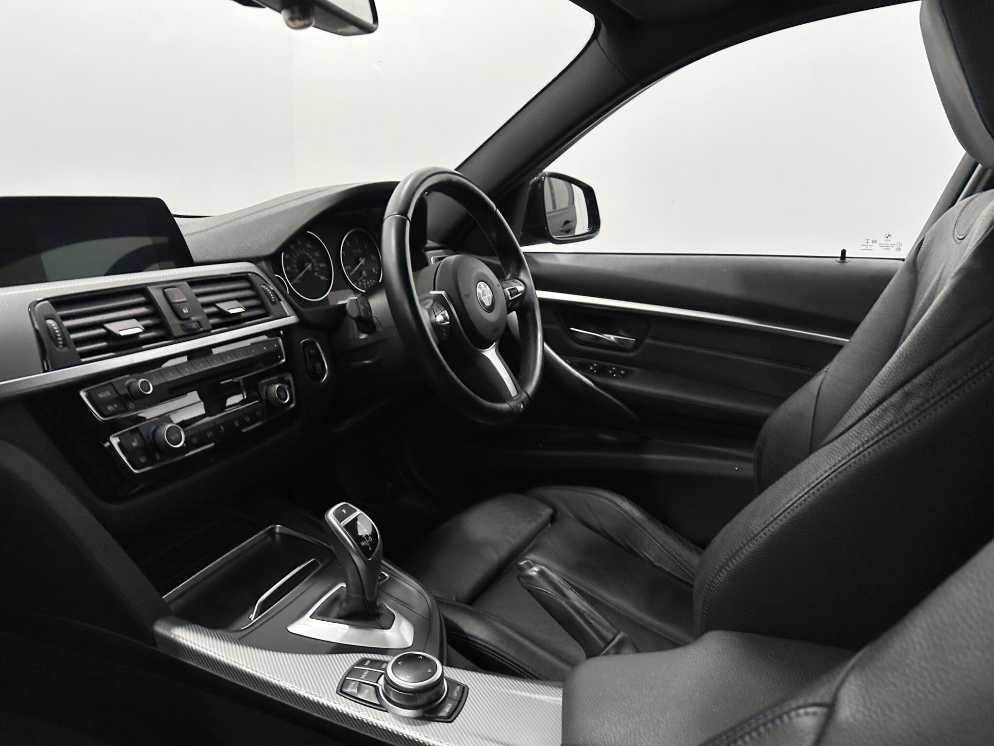BMW 3 Series view 31