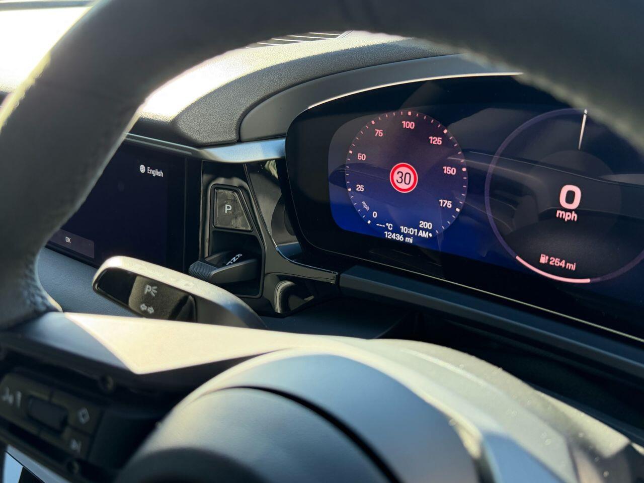Porsche Macan view 34