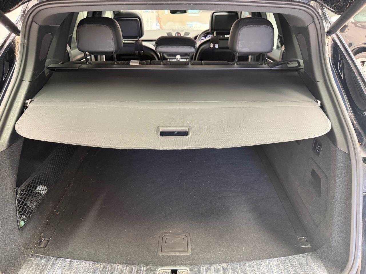 Porsche Cayenne view 24