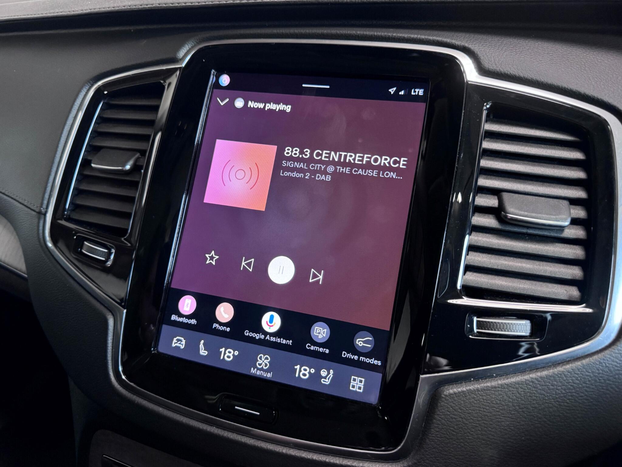 Volvo XC90 view 60