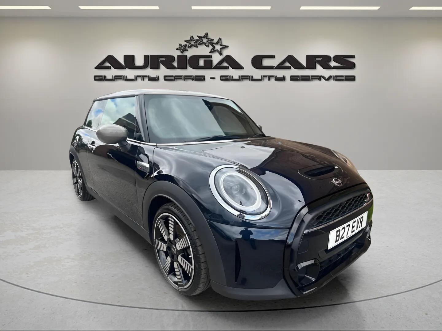 Mini Hatch view 17