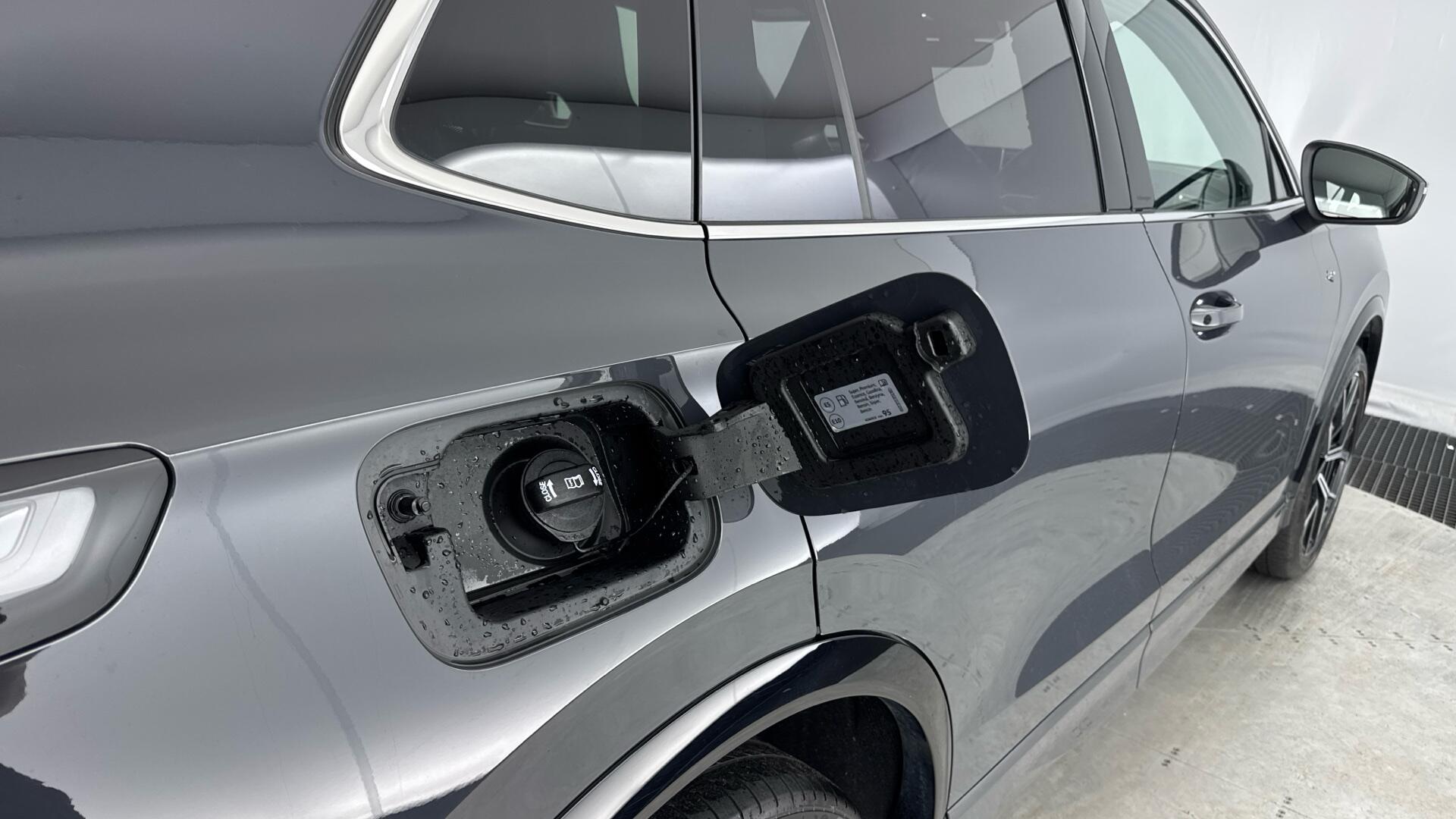 Volkswagen Tiguan view 18