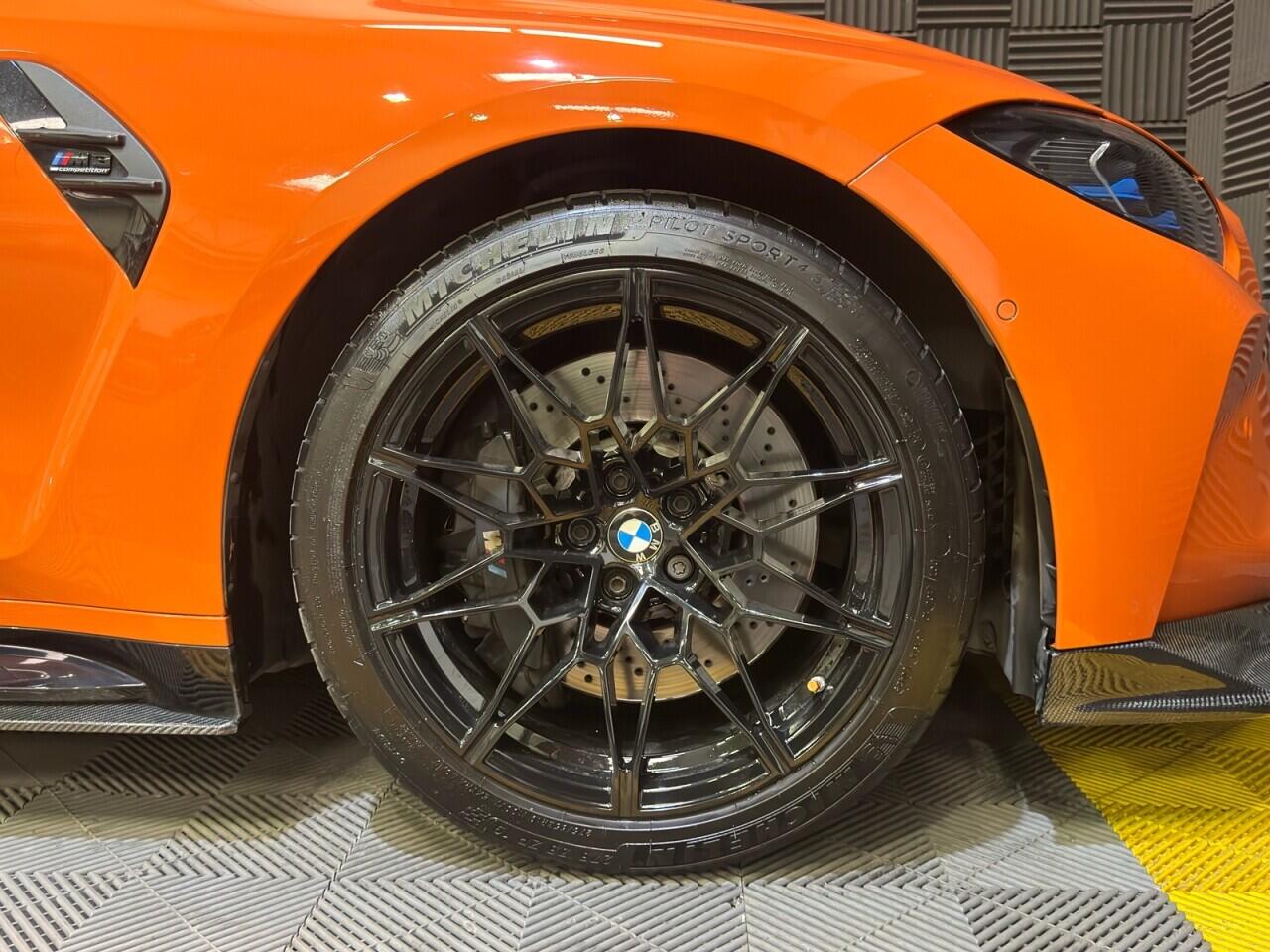 BMW M3 view 6