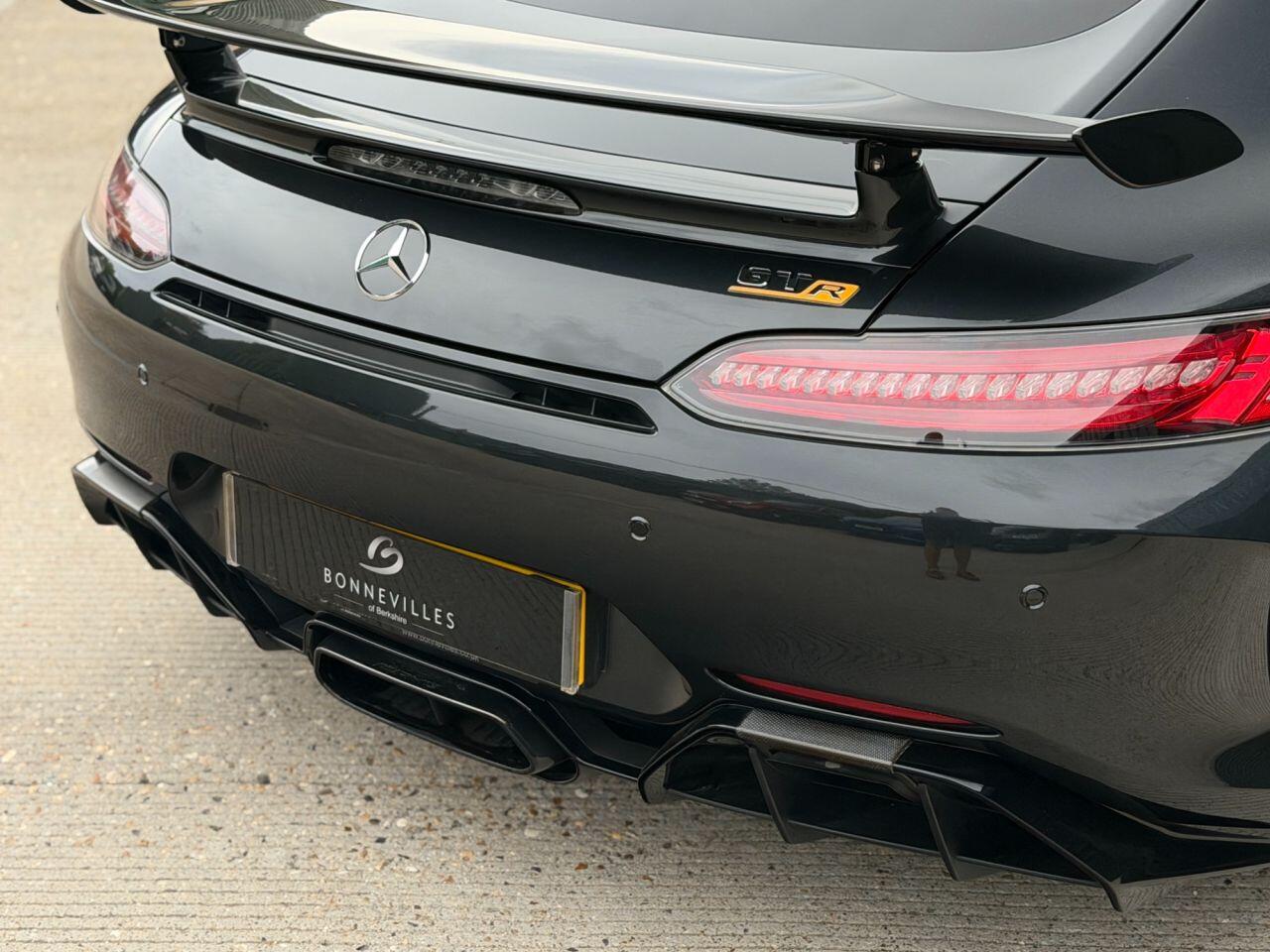 Mercedes-Benz Amg GT view 31