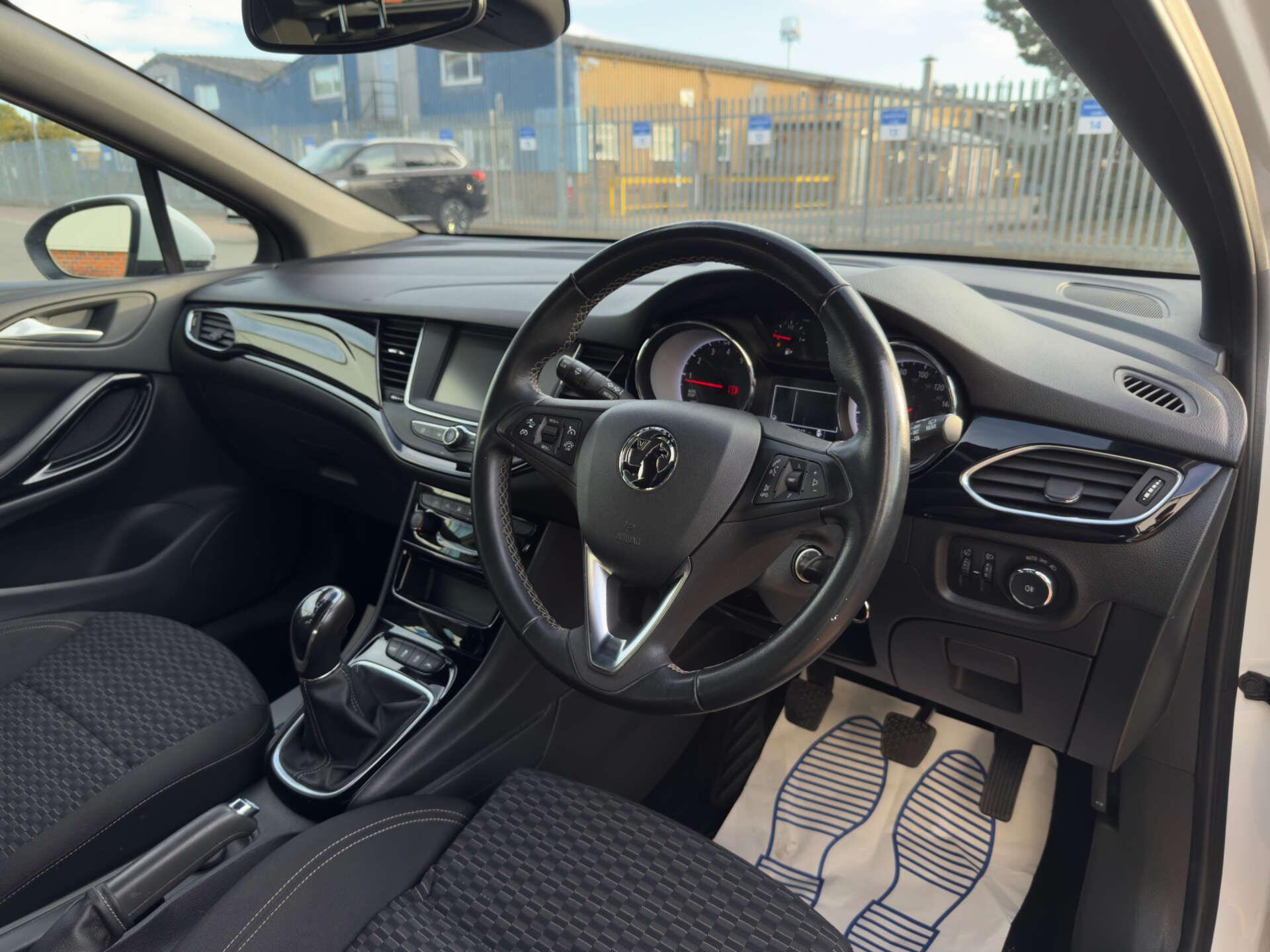 Vauxhall Astra view 13