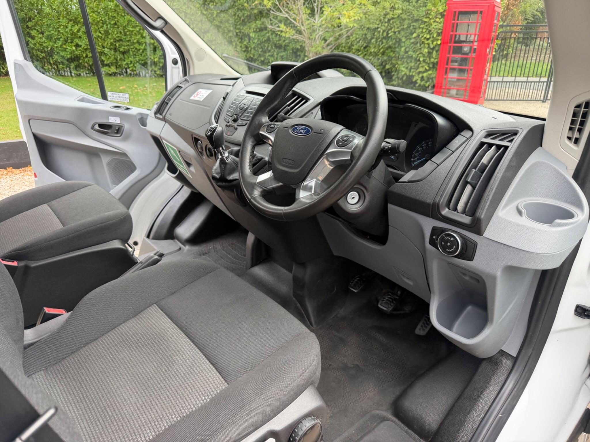 Ford Transit view 24