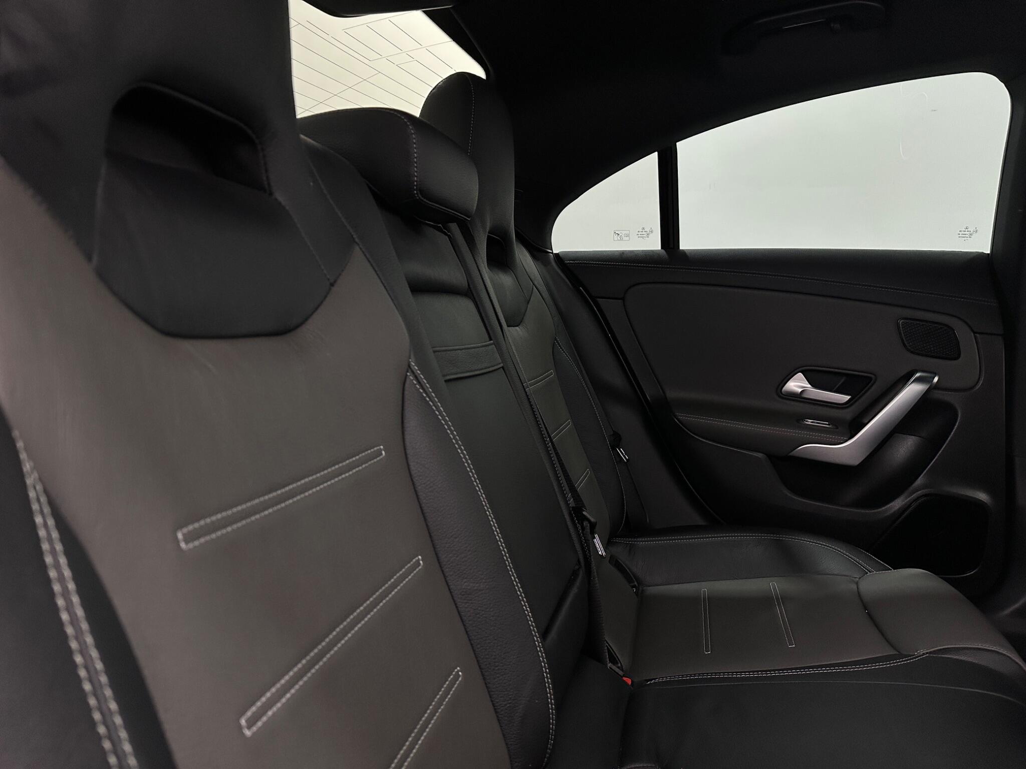 Mercedes-Benz Cla view 42