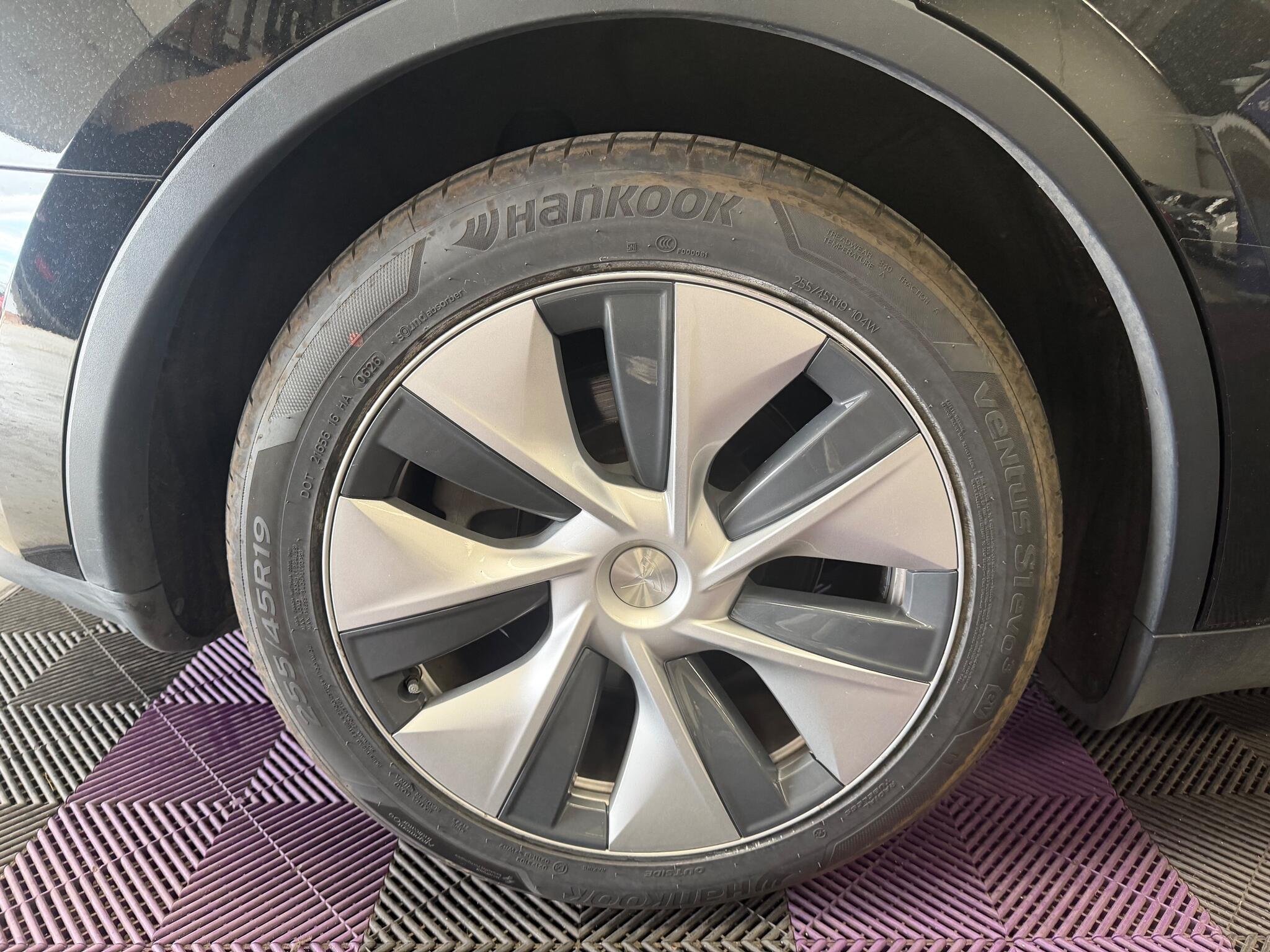 Tesla Model Y view 36