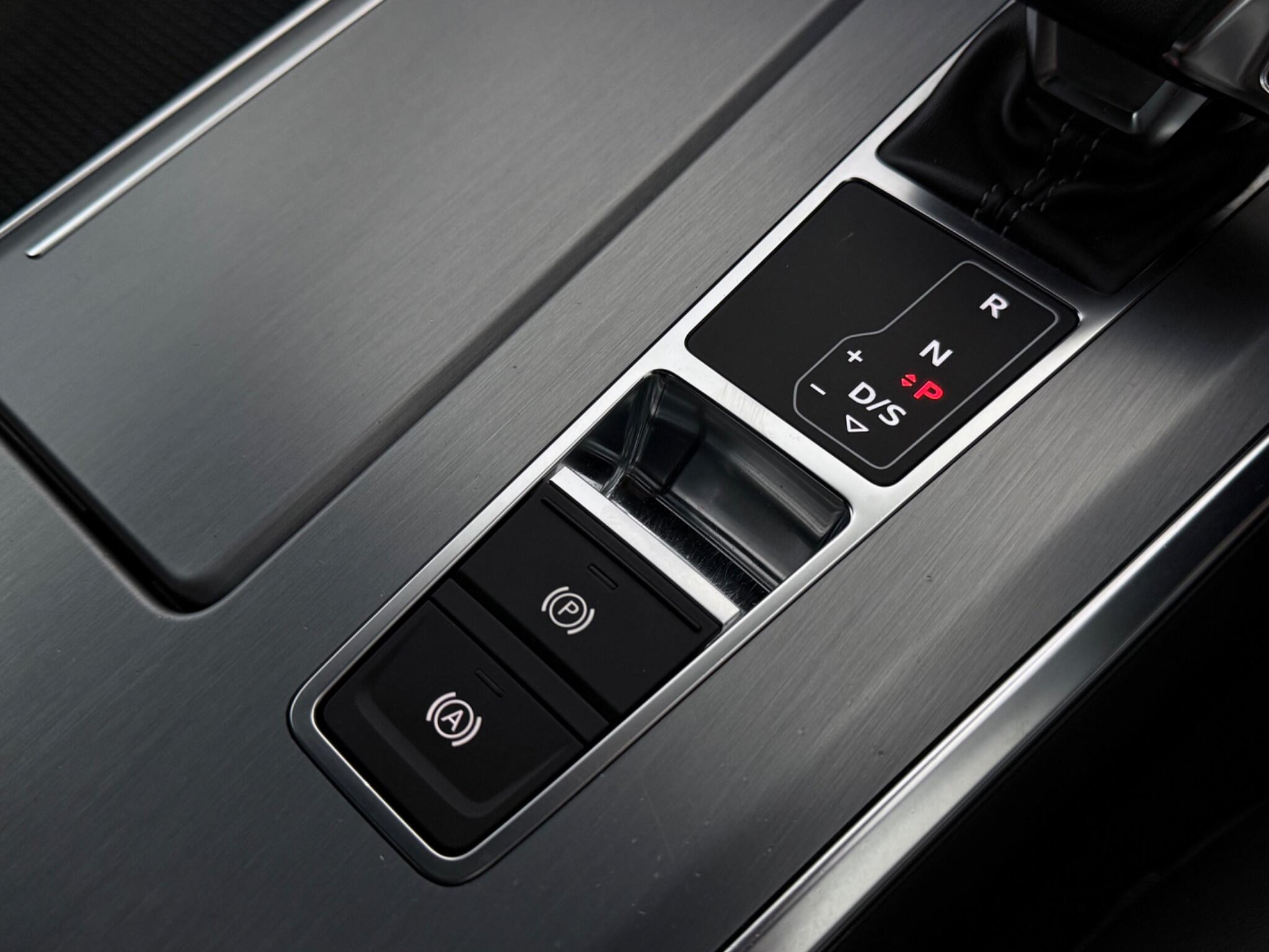 Audi A6 view 31