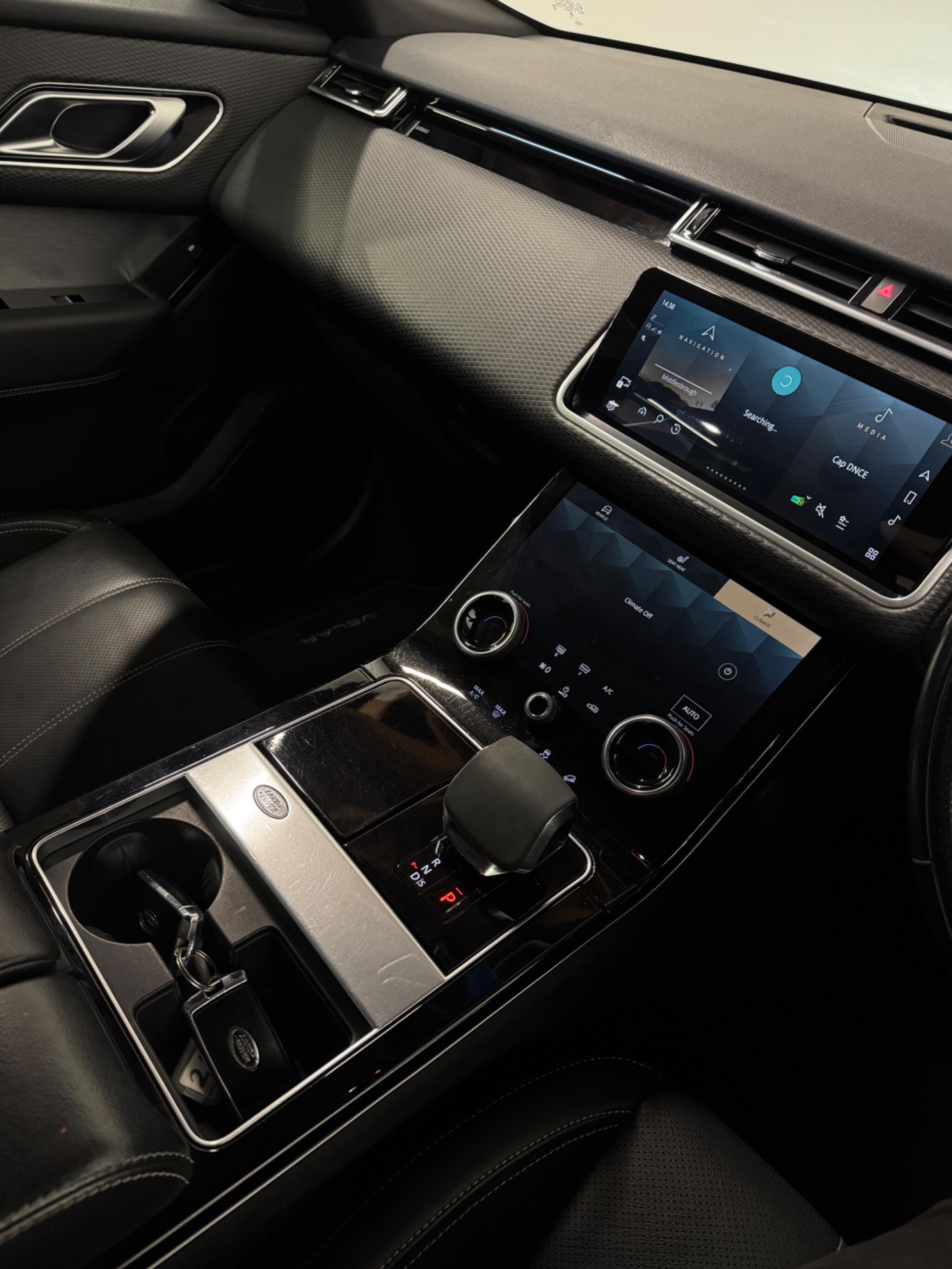 Land Rover Range Rover Velar view 17