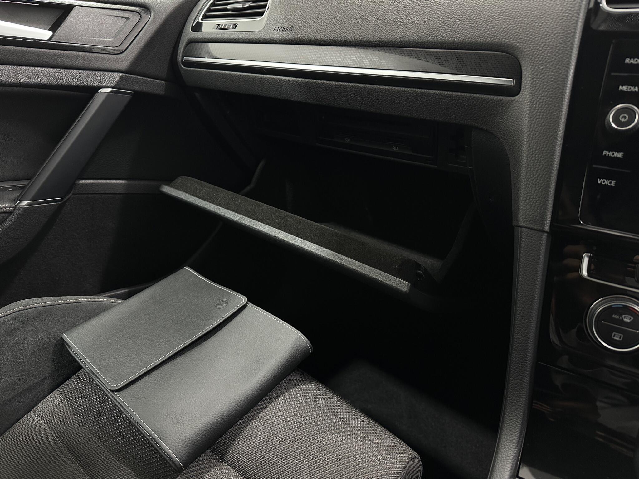 Volkswagen Golf view 29