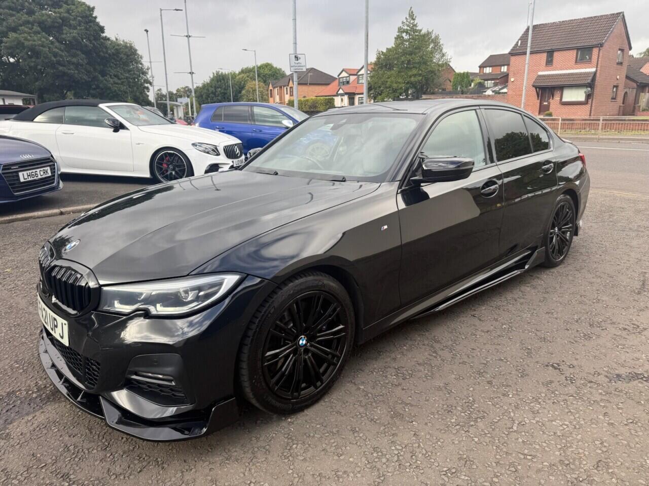 BMW 3 Series view 9